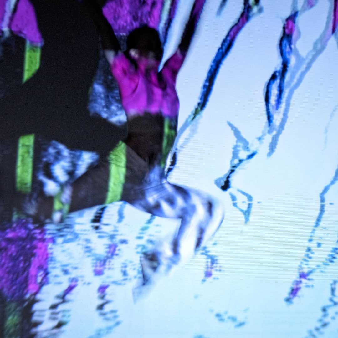 57591666_376833279710523_9153764901043197070_n.jpg