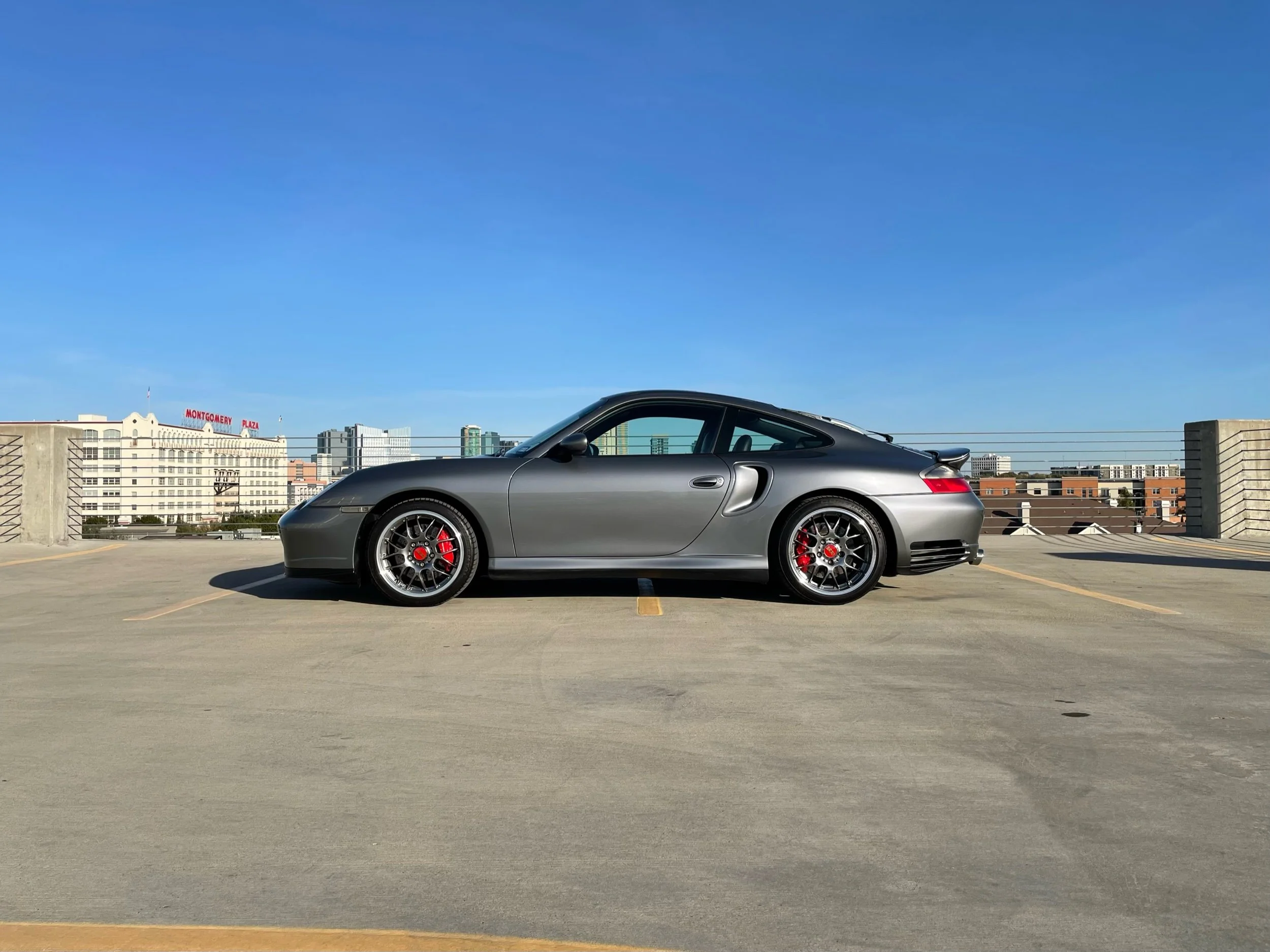 [SOLD] 2002 Porsche 911 Turbo