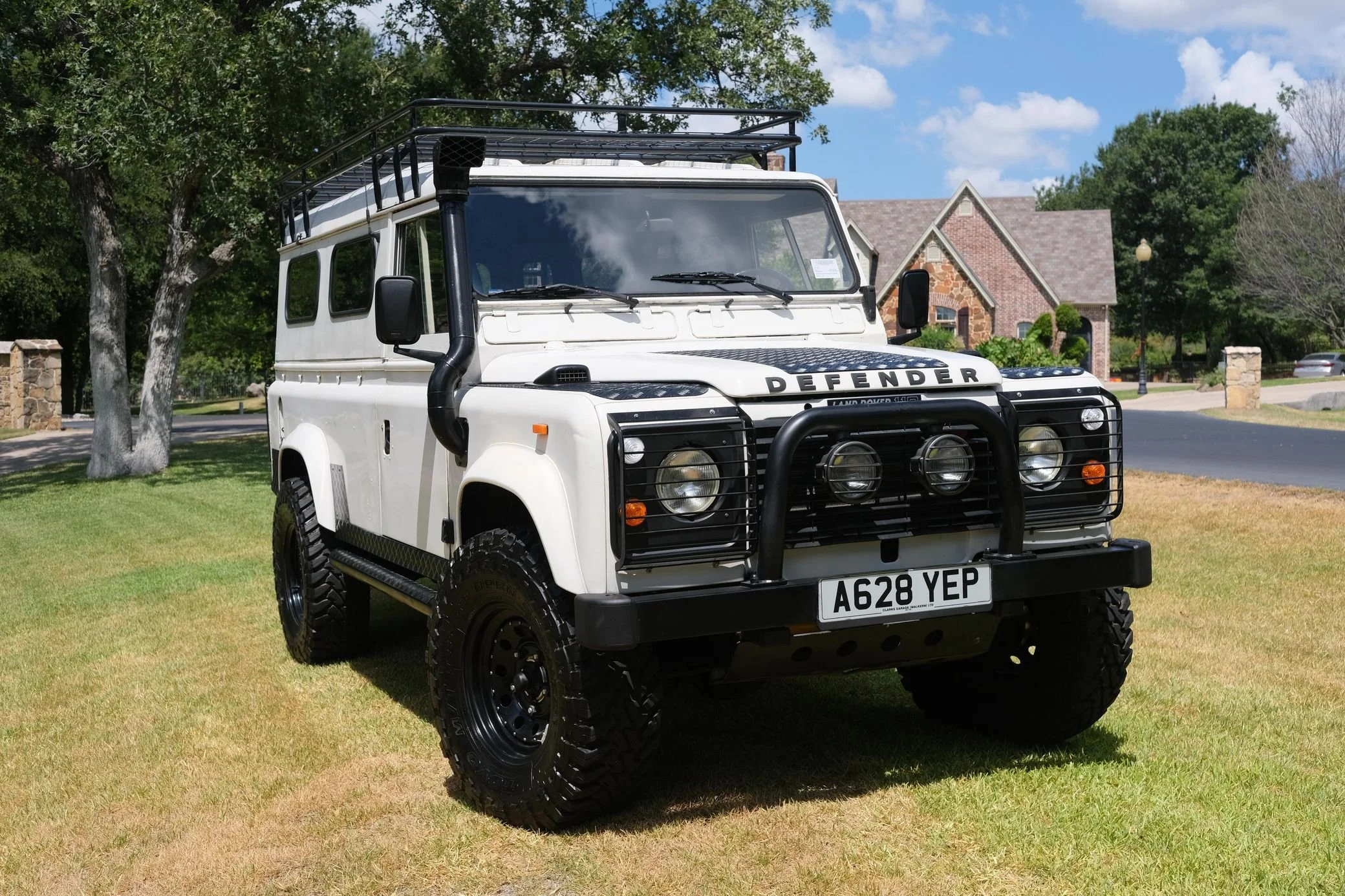 [SOLD] 1983 Land Rover 110