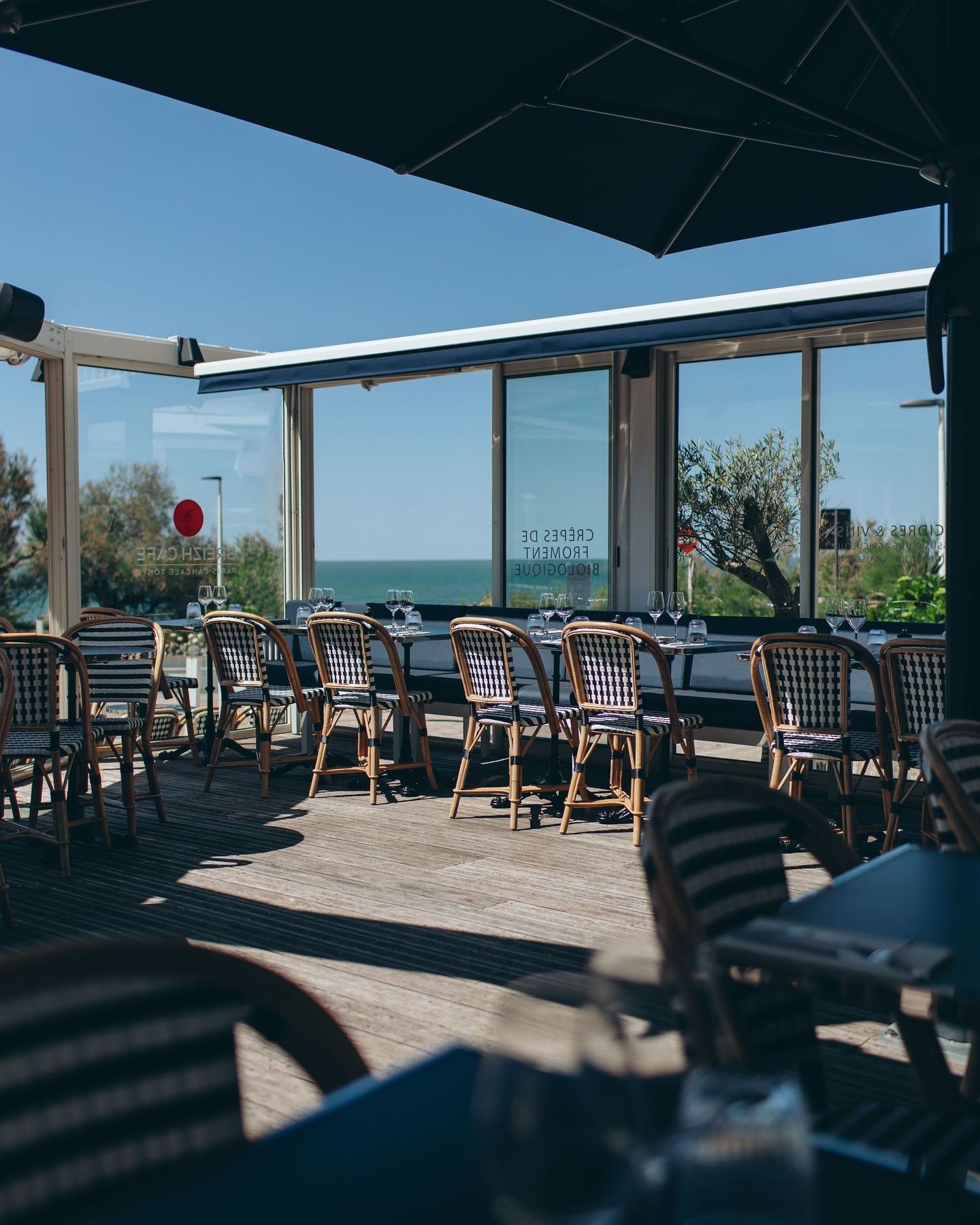 🌊 De passage &agrave; Biarritz ?

🦪 Chaque dimanche, &agrave; partir de 11h, nous proposons une d&eacute;gustation d&rsquo;hu&icirc;tres accompagn&eacute;e de vins et de cidres. 
Les produits sont soigneusement s&eacute;lectionn&eacute;s aupr&egrav