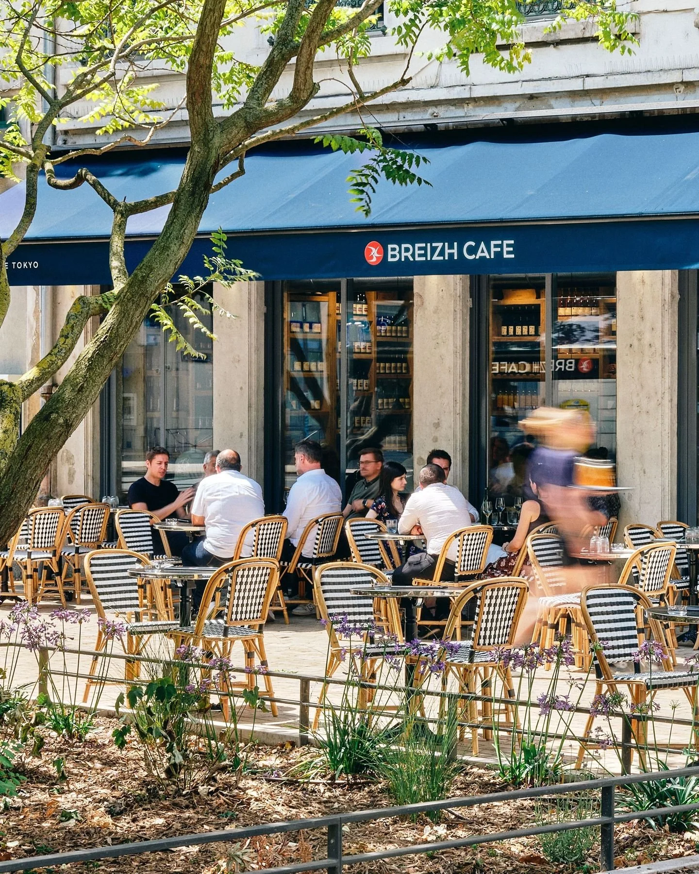 Nos restaurants &agrave; Lyon vous accueillent tous les jours, dans les quartiers des Brotteaux et d&rsquo;Albon ☀️

&Agrave; l&rsquo;occasion de votre passage, d&eacute;couvrez notre recette exclusive lyonnaise : galette au saucisson pistach&eacute;