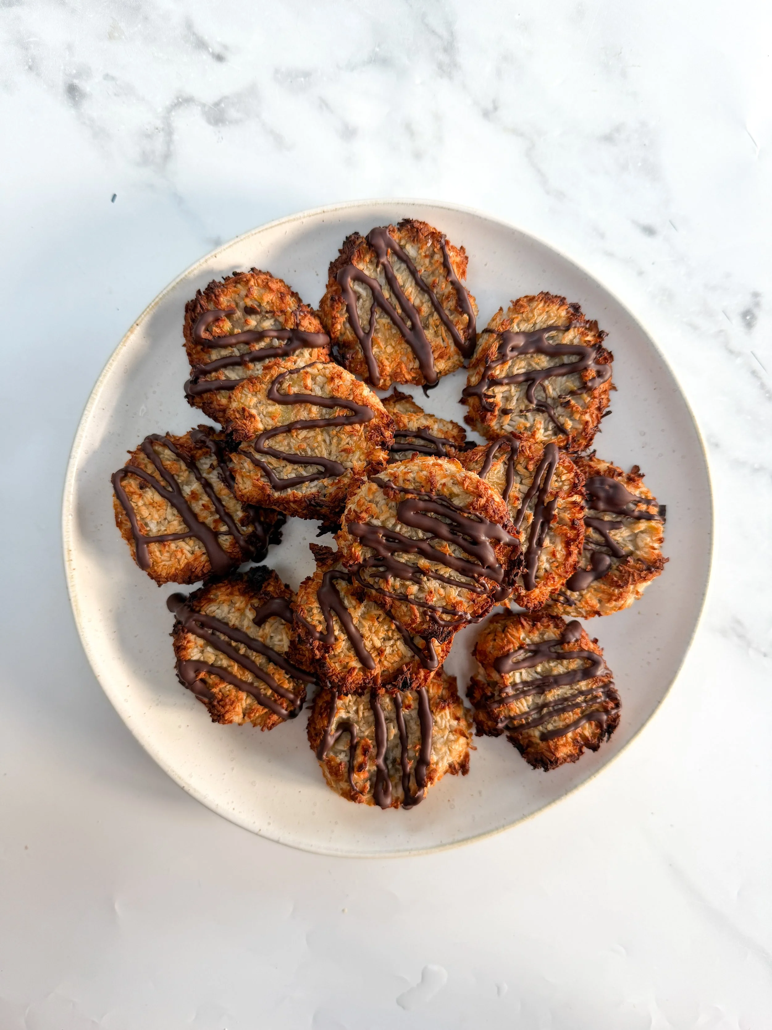 2-Ingredient Coconut Cookies 