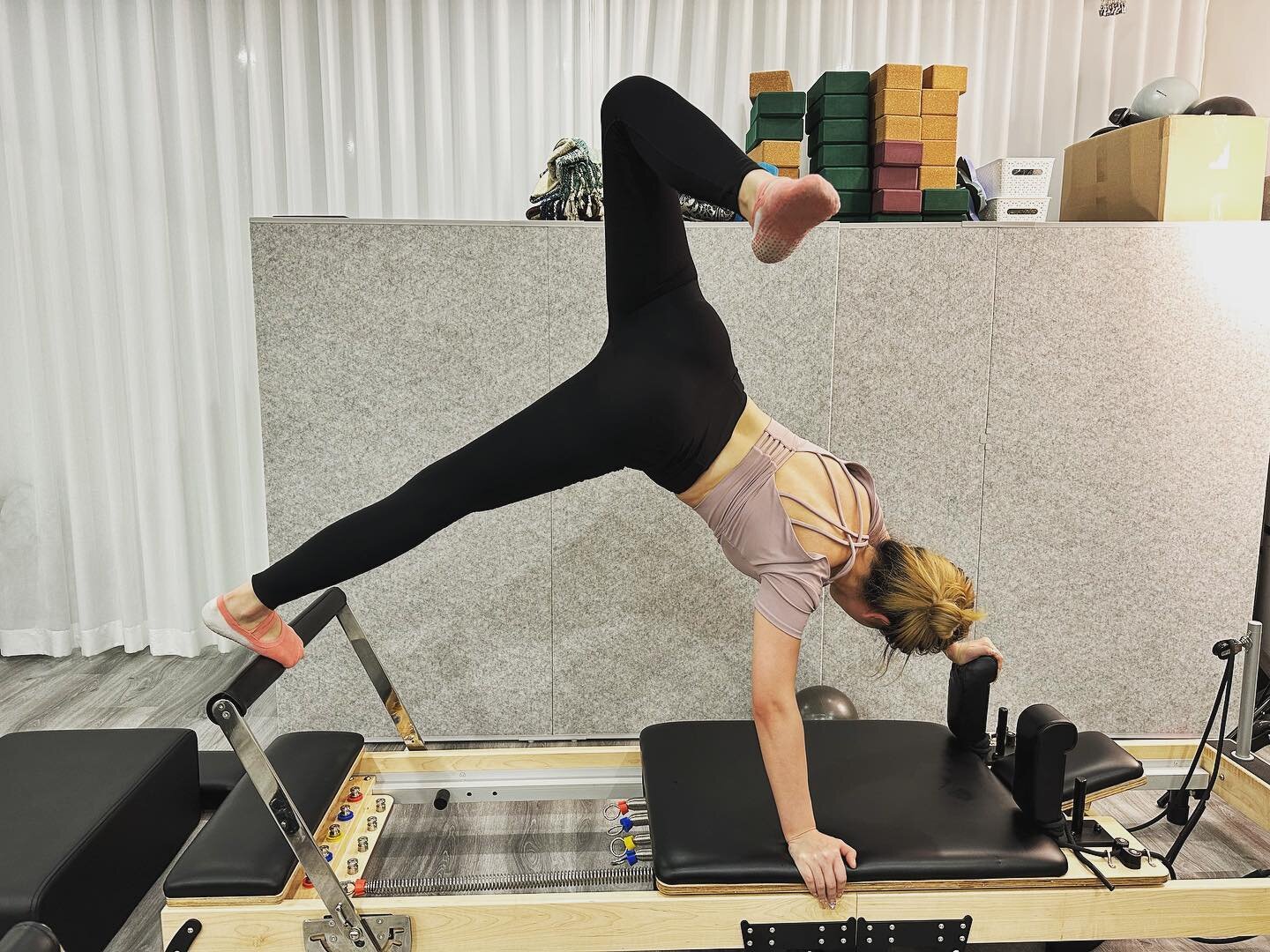 Snake flip-over 🐍  join cathy&rsquo;s reformer session next week! Small group class only( 3 people less)

To book: mindbody 🔍 Forest studio 

#reformer #pilates #pilatesreformer #pilateslovers #reformerstudio