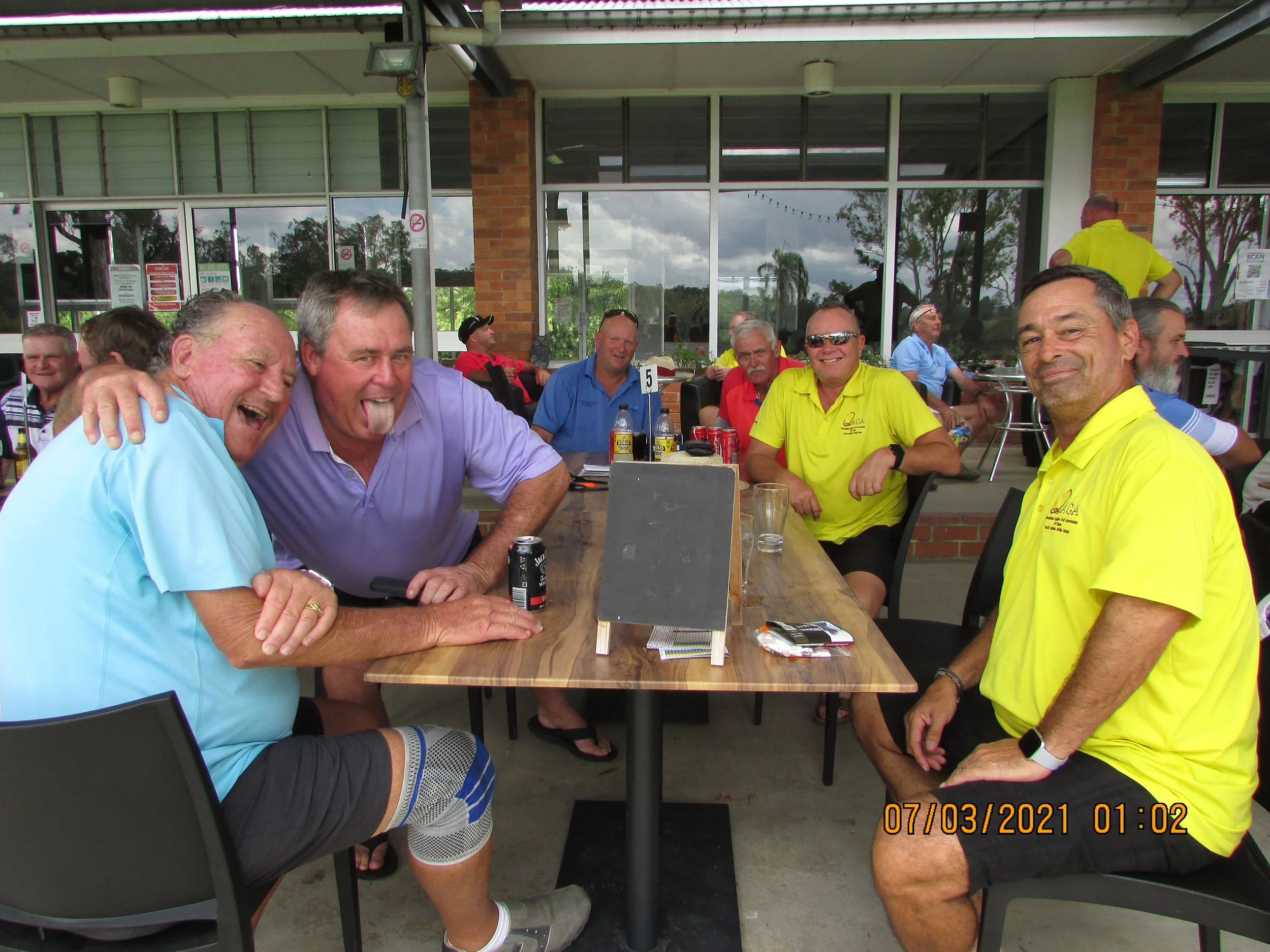 2021-03-07 01.02.03.jpg