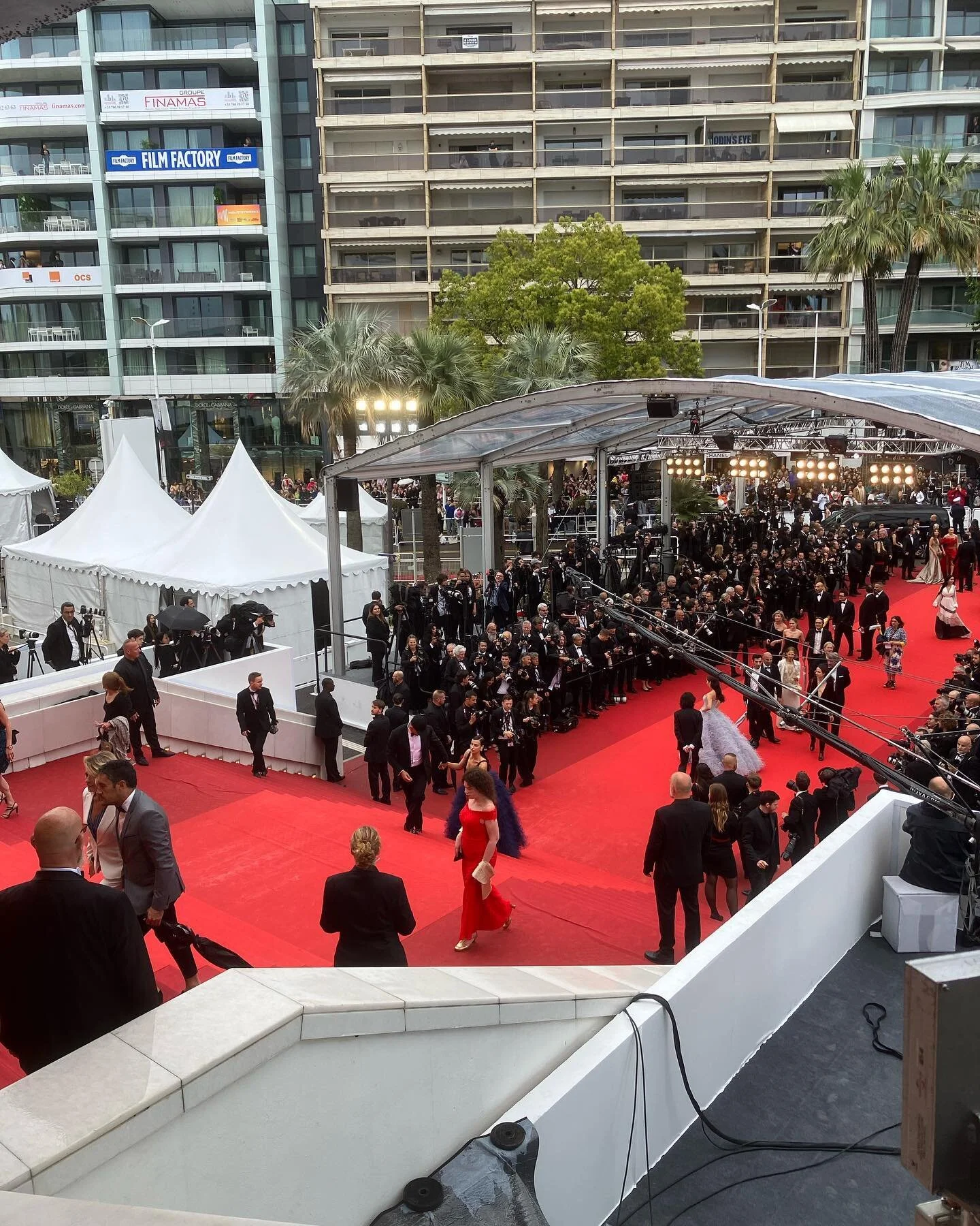 Martin Scorsese tonight @festivaldecannes Killers of the Flower Moon premiere starring Leonardo DiCaprio, Robert De Niro, Lily Gladstone, and Jesse Plemons