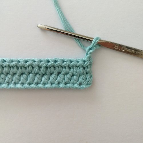 A Crochet Turning Chain Guide With Chart ByGoldenberry how-to-slip-knot-and-chain-crochet-lesson-1-youtube