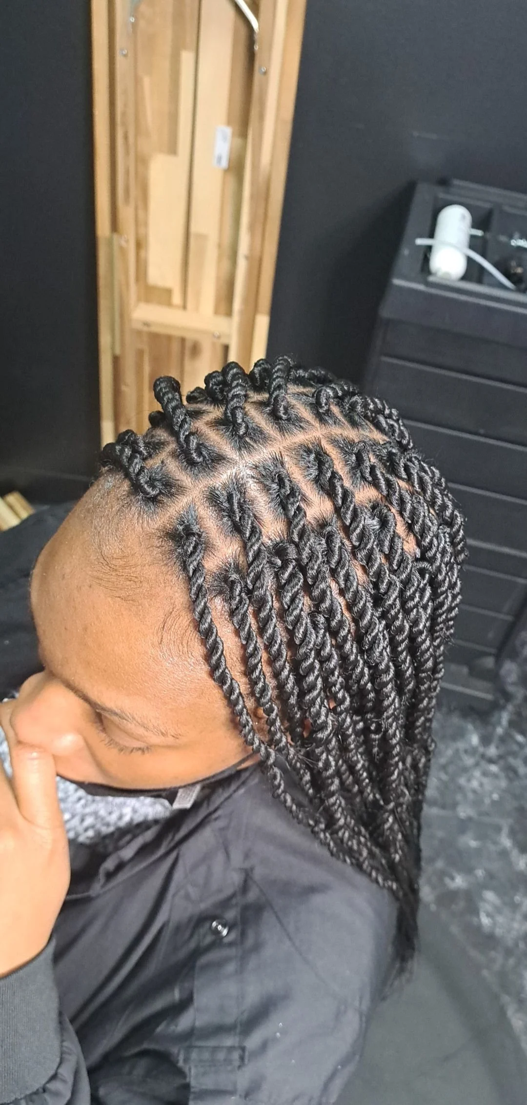 Medium Senegalese Twists