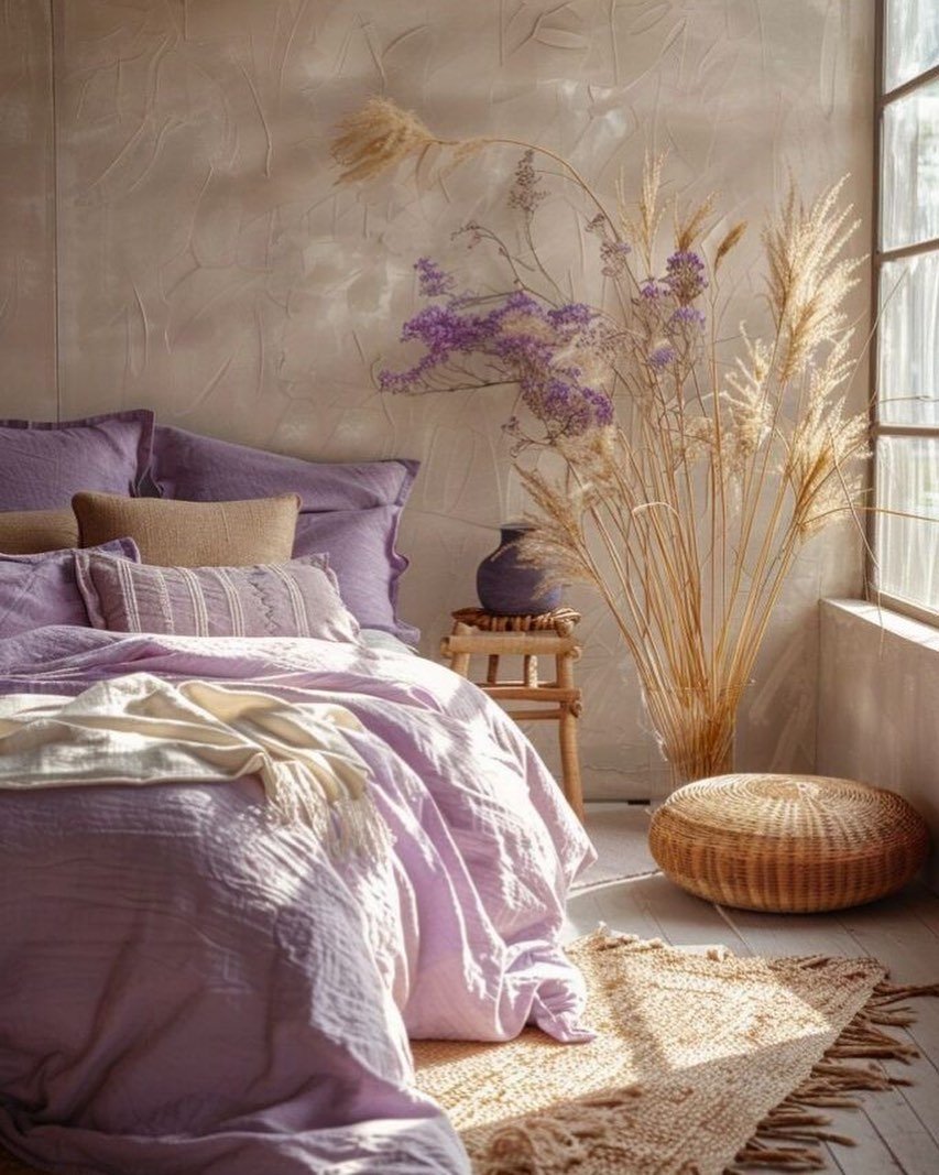 Pourquoi, Quand et O&ugrave; Mettre du Violet dans Votre Chambre selon le Feng Shui 👇🏻
☯️ En Feng Shui, cette couleur est id&eacute;ale pour ceux qui souhaitent amplifier leur connexion spirituelle ou attirer la prosp&eacute;rit&eacute; dans leur v