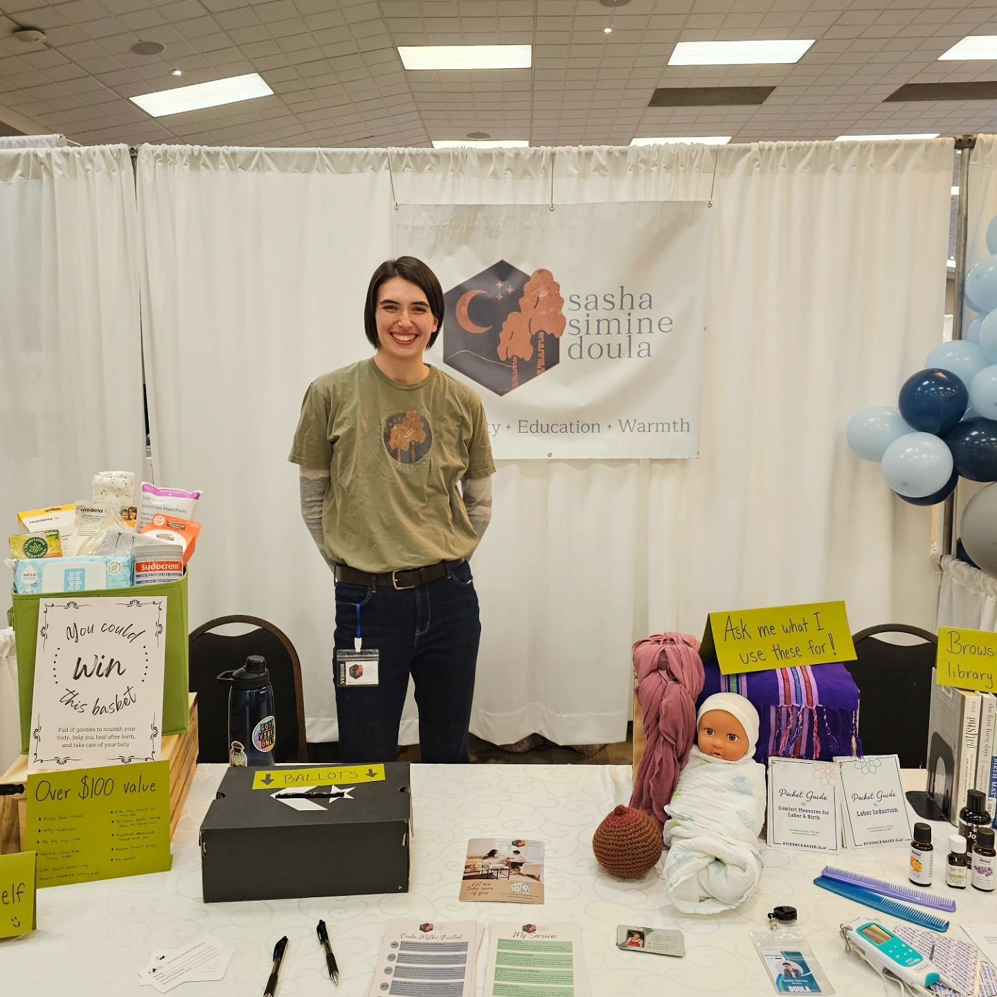 Another successful Womb to Walking Baby Show!! 

I always have such a great time as a vendor at this show, but this year's Spring show was on another level. I had some amazing conversations with expecting parents about the value of doula services, an