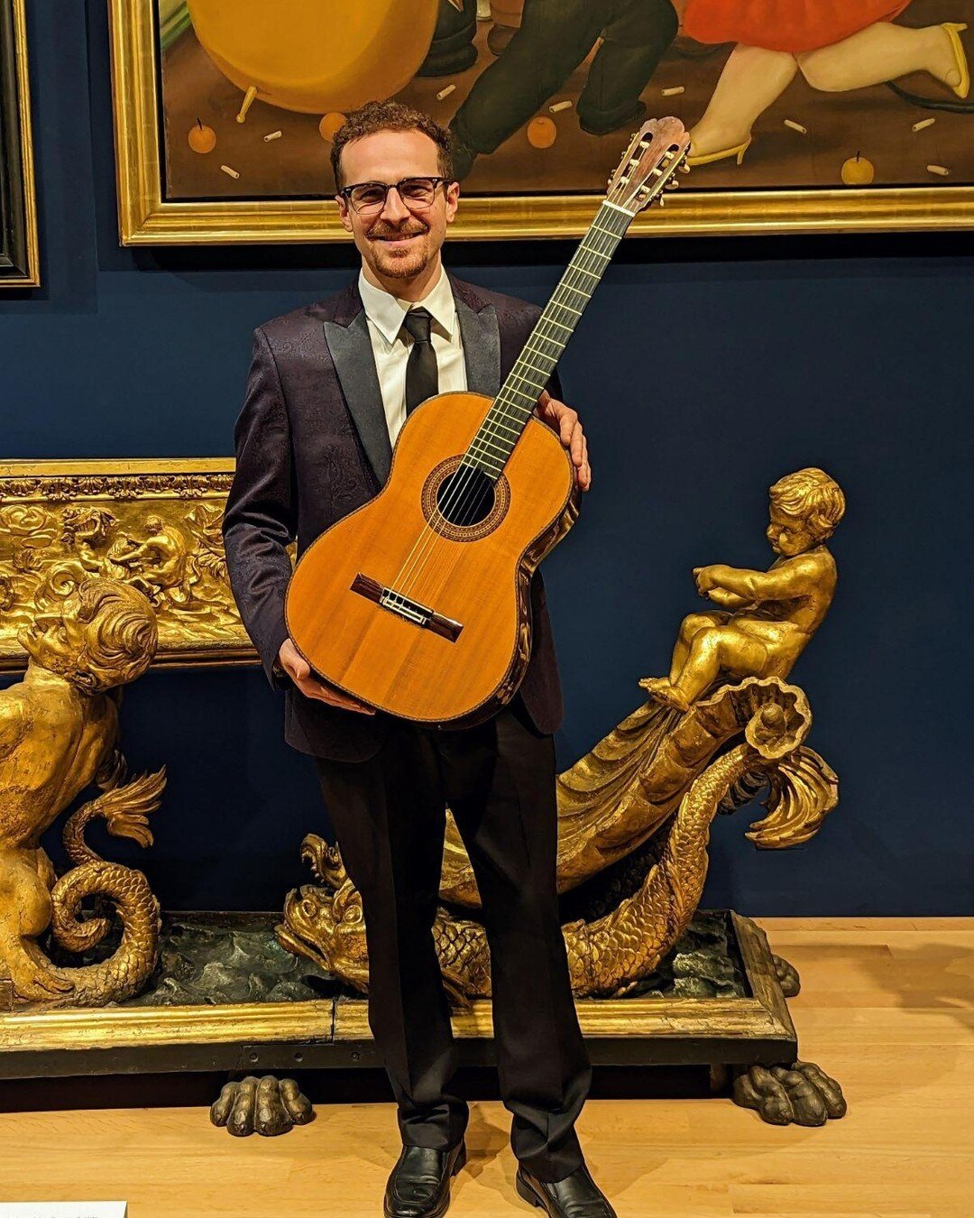 Saturday's performances at the Metropolitan Museum of Art @metmuseum were such a joy! 

Thank you so much to the Department of Musical Instruments for having me perform on their incredibly special 1953 Ignacio Fleta guitar. Both concerts took place i