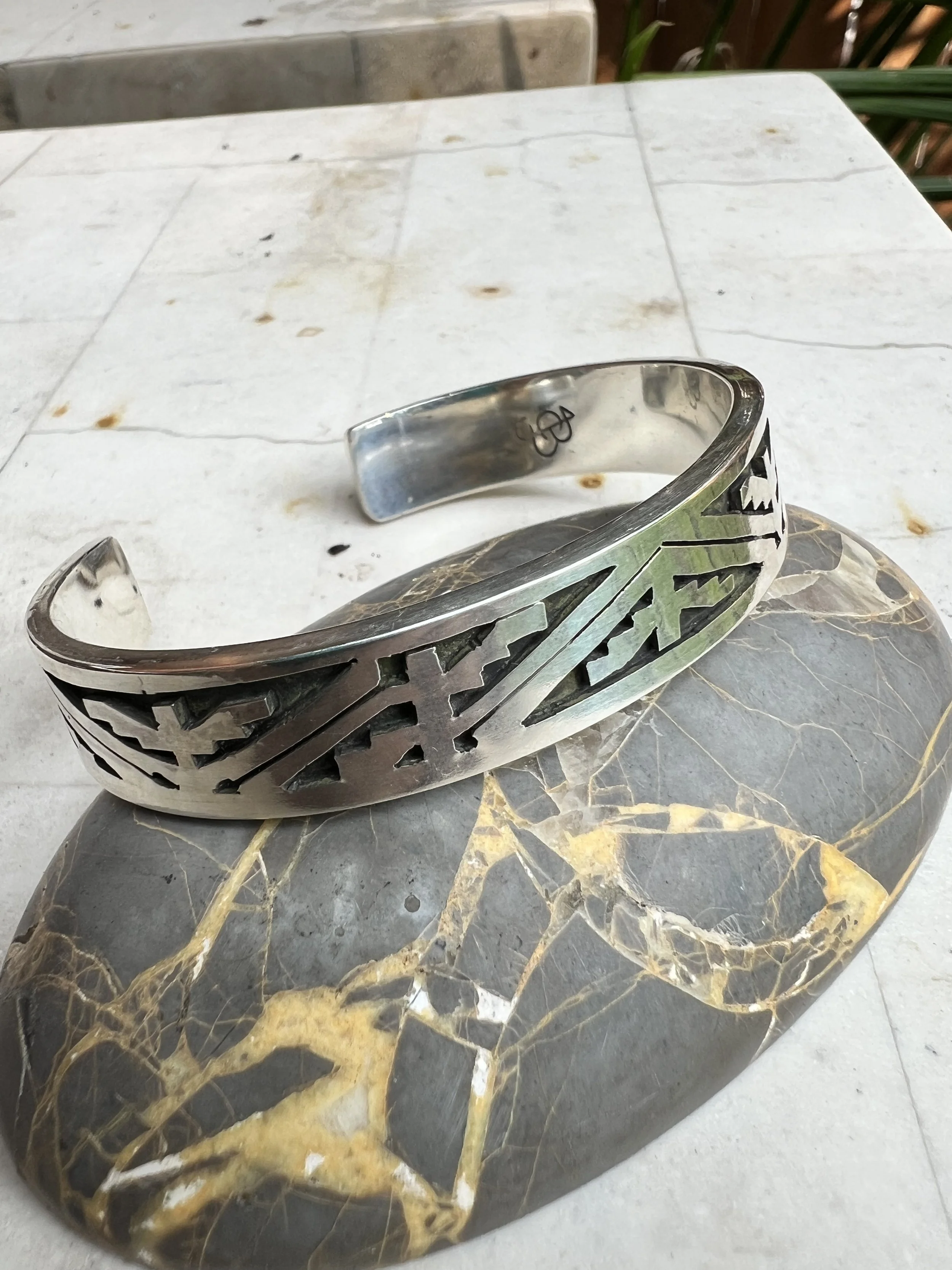 Zuni Cuff (4).jpeg