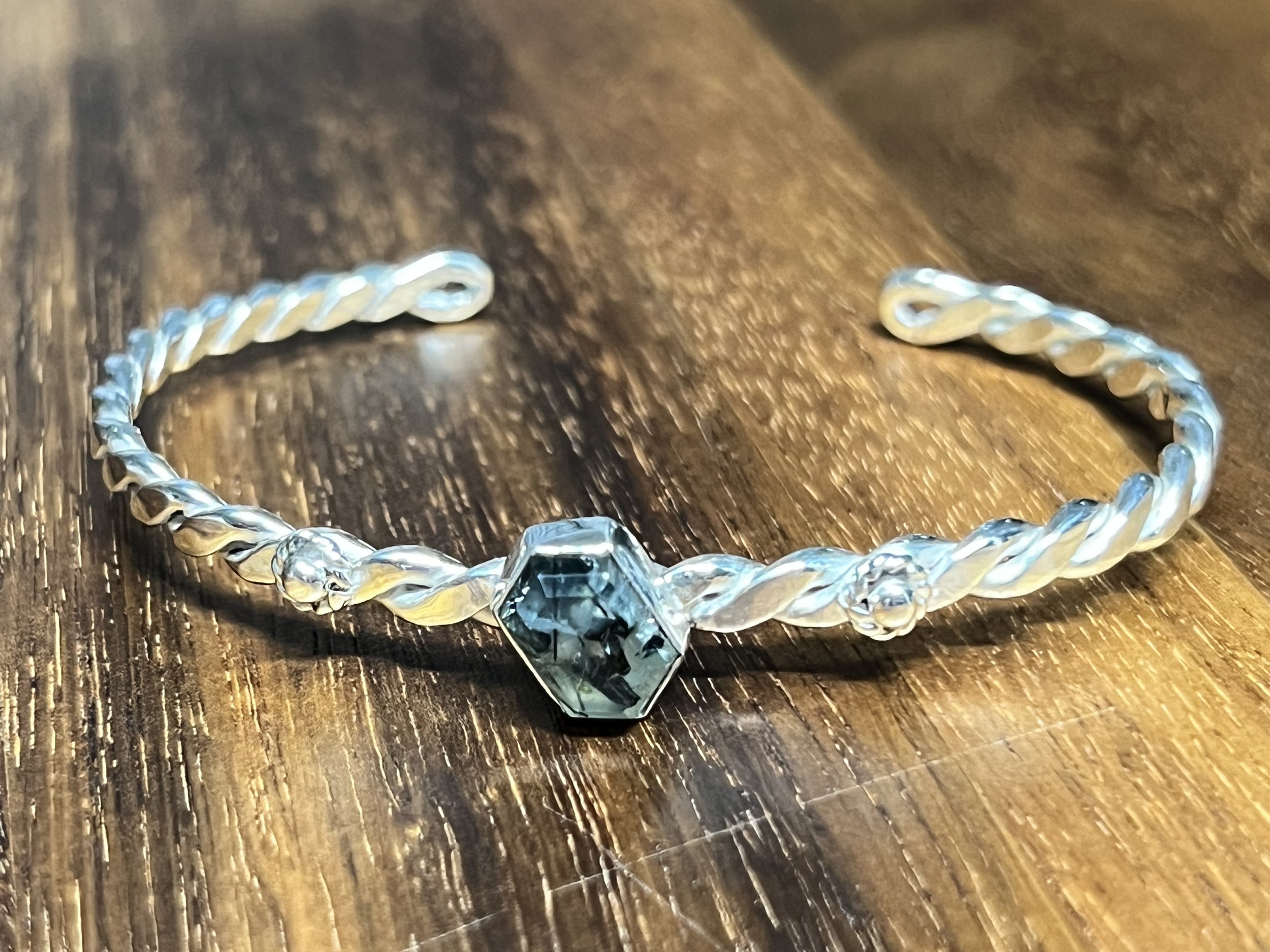 Twisted Wire Cuff (5).jpeg