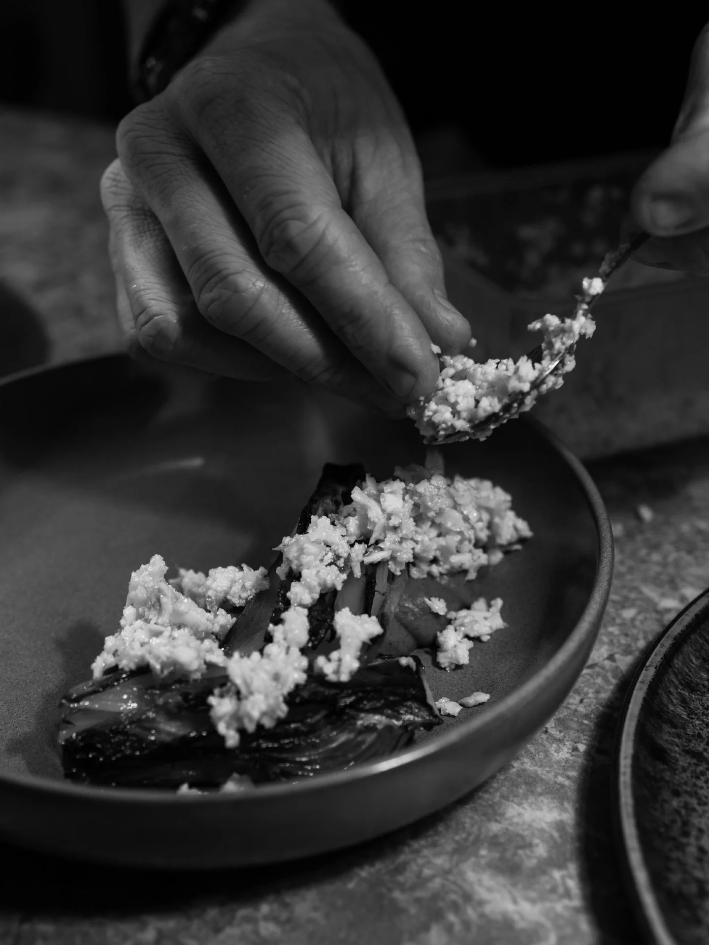 En ce moment, le chef envoie un plat raffin&eacute;&hellip; qui ne demande qu&rsquo;&agrave; vous surprendre.
👉 Chou-fleur / Pak cho&iuml; / Curry / Coco / Citron

De quoi s&rsquo;amuser avec les diff&eacute;rentes saveurs, entre douceur, caract&egr