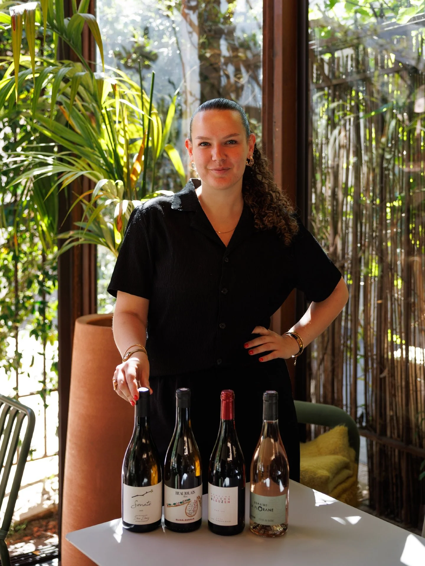 La S&Eacute;LECTION d'Am&eacute;lie et Yoan ❤️&zwj;🔥

C&Ocirc;T&Eacute; WINE🍷
➤ Un blanc qui d&eacute;barque du Beaujolais : chardonnay nature sign&eacute; @elisa_guerin2
Croquant, vivant, &ccedil;a sent le fruit qui s&rsquo;exprime sans filtre.
➤ 