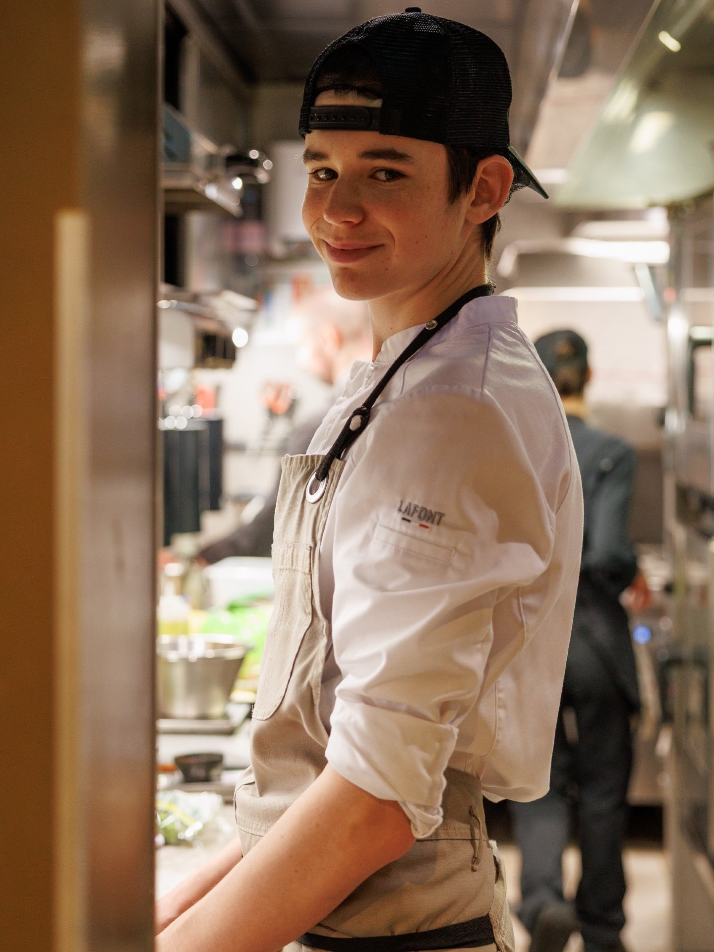 🔪 This is LOUIS 🧑🏻&zwj;🍳
Il a 15 ans et est n&eacute; tout pr&egrave;s d'ici &agrave; Cavaillon et surtout... Il est d&eacute;j&agrave; bien d&eacute;cid&eacute; &agrave; faire parler les casseroles 👨🏼&zwj;🍳🔥

Actuellement en Bac Pro Cuisine 