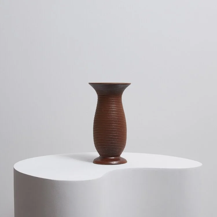 MAH_VASE011.jpg