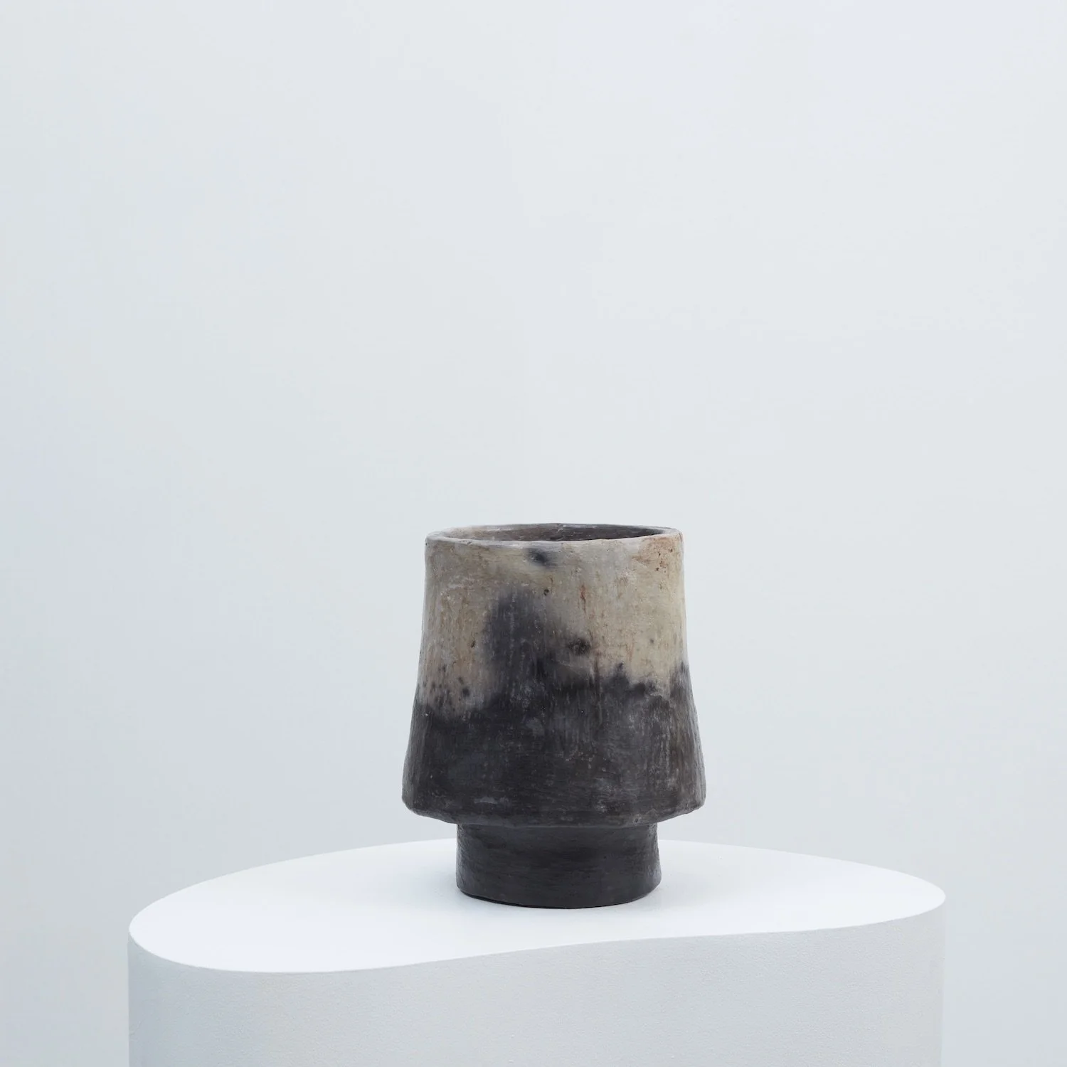 MAH_VASE046 A.jpeg
