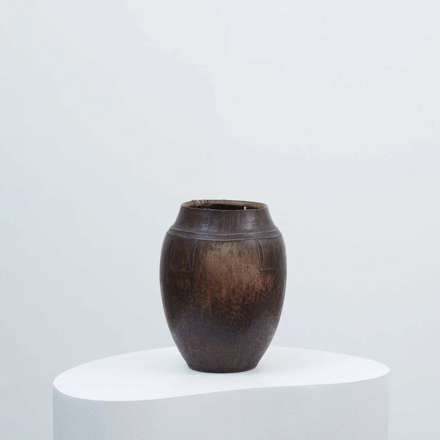 MAH_VASE049 B.jpeg