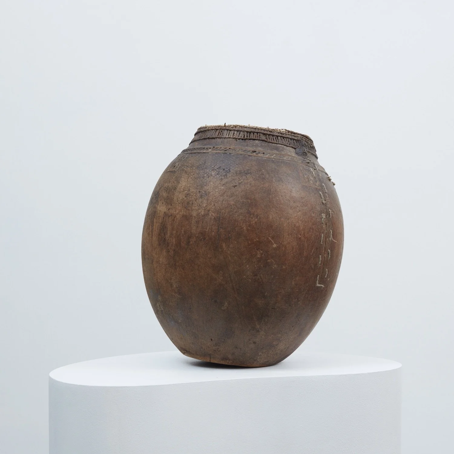 MAH_VASE050 A.jpeg