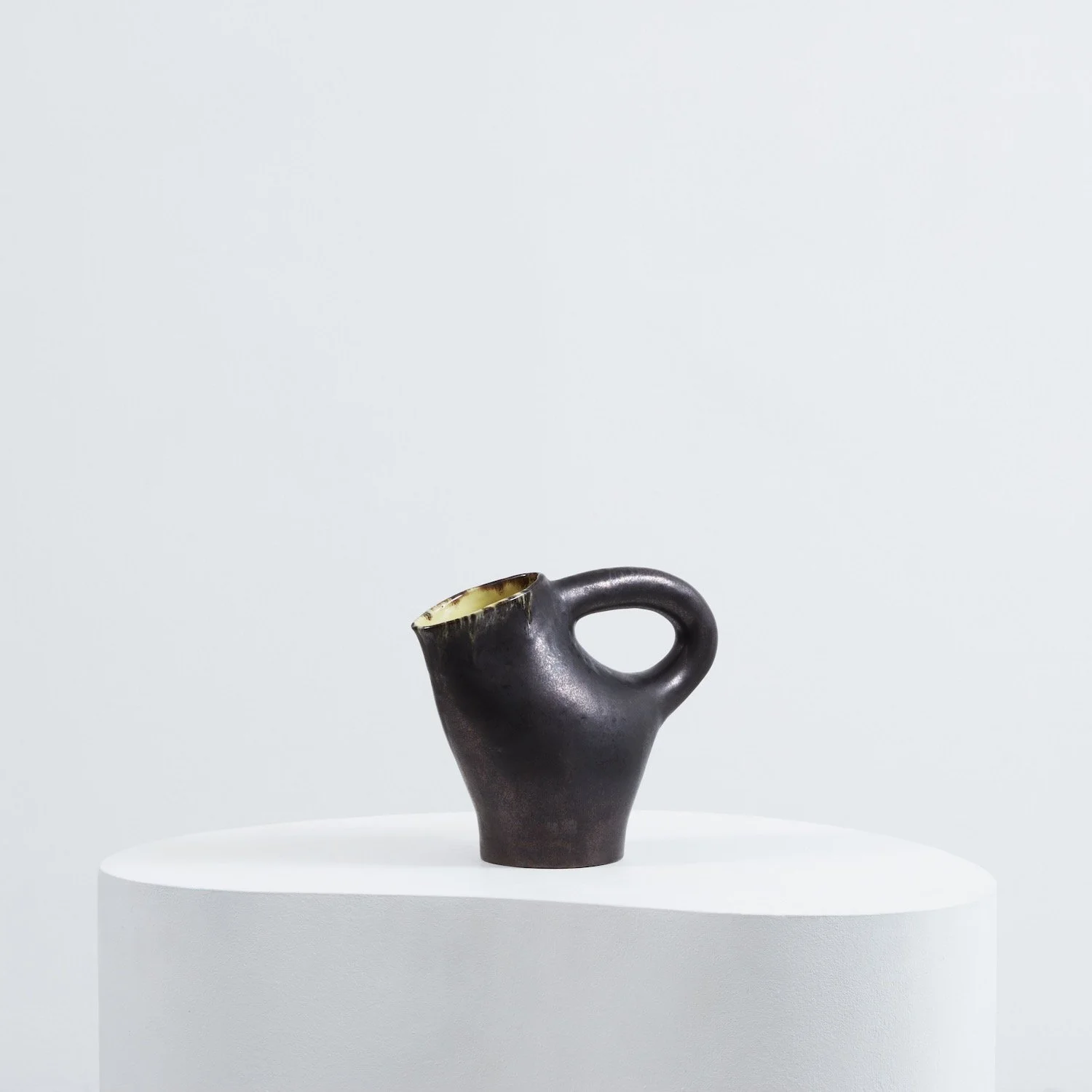 MAH_VASE056 B.jpeg