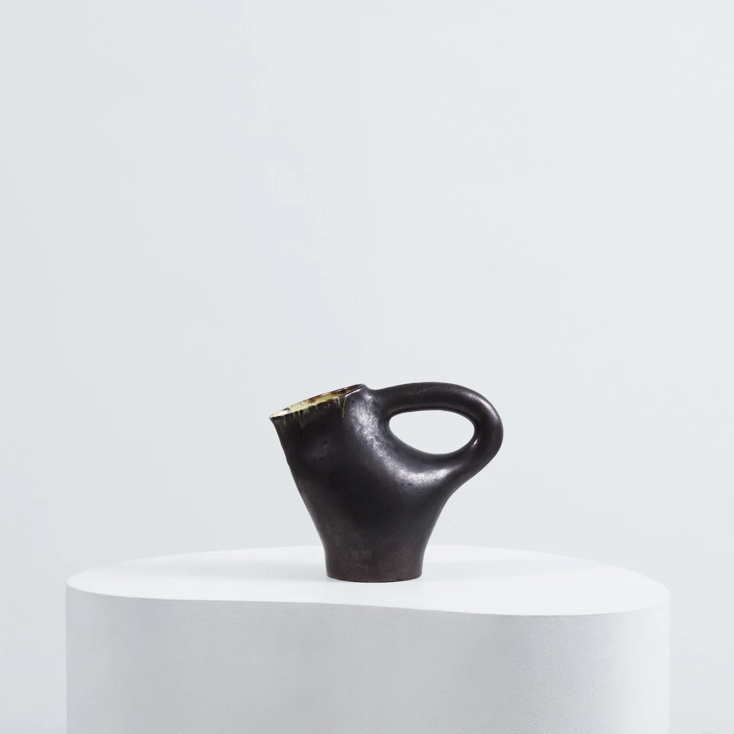 MAH_VASE056 C.jpeg