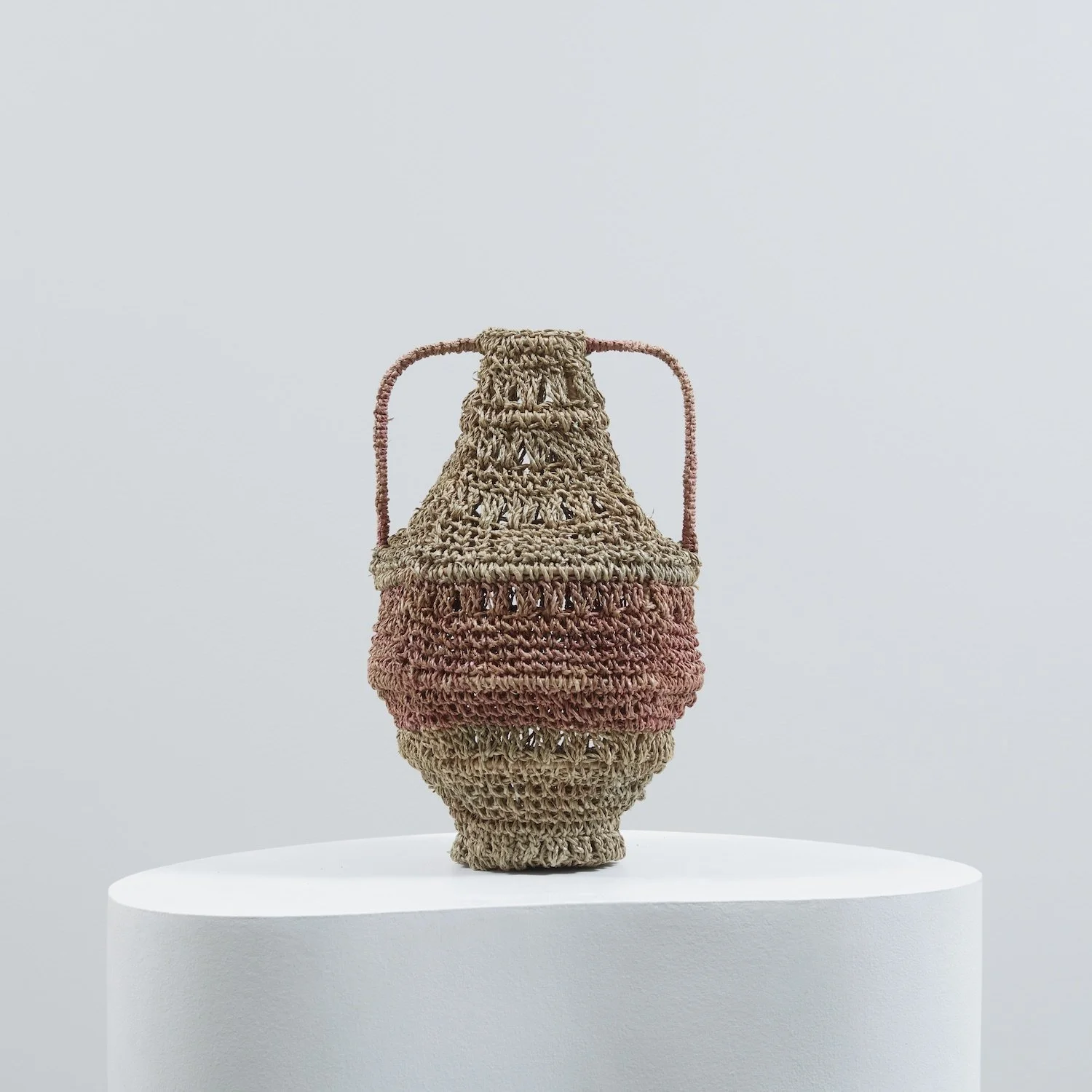 MAH_VASE081A 2.jpeg