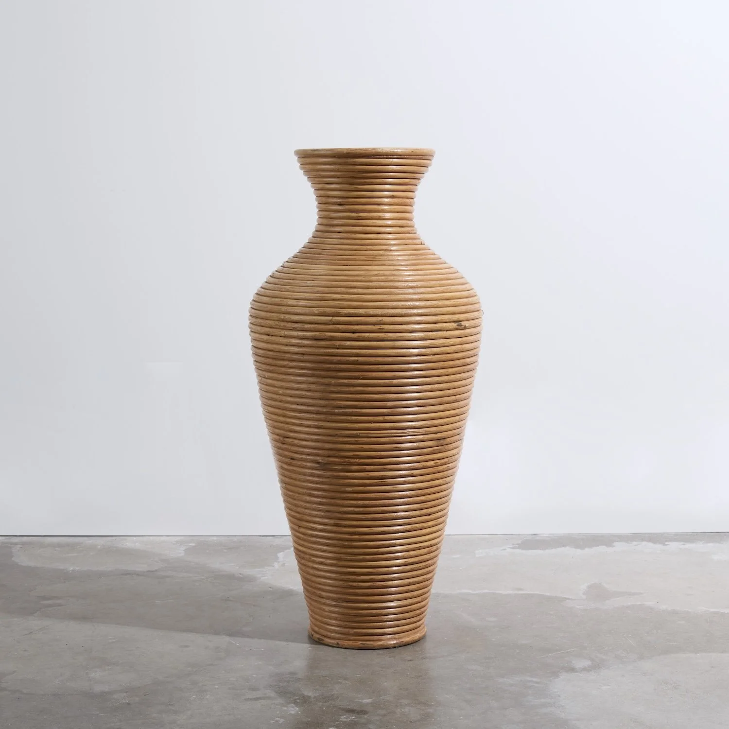 MAH_VASE085 A.jpeg