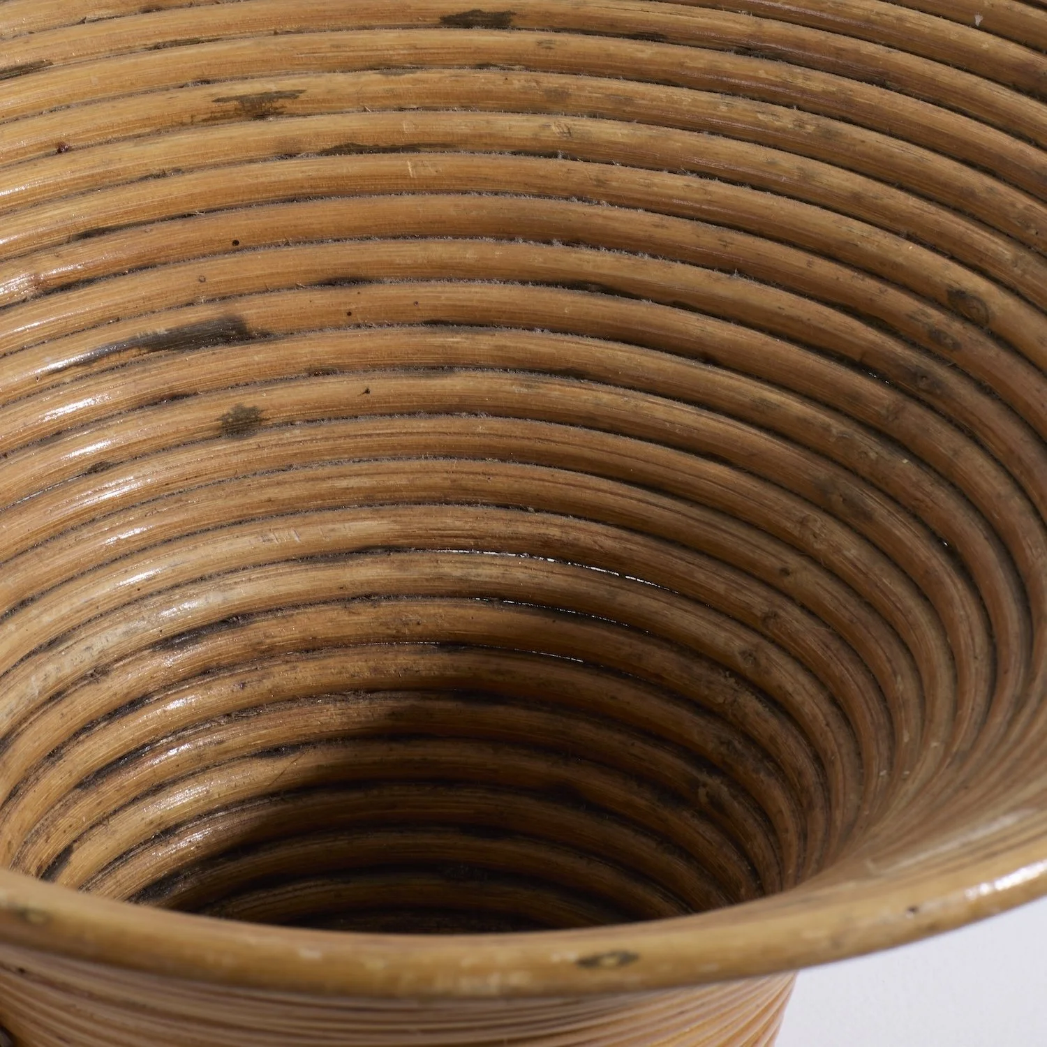 MAH_VASE086 C.jpeg
