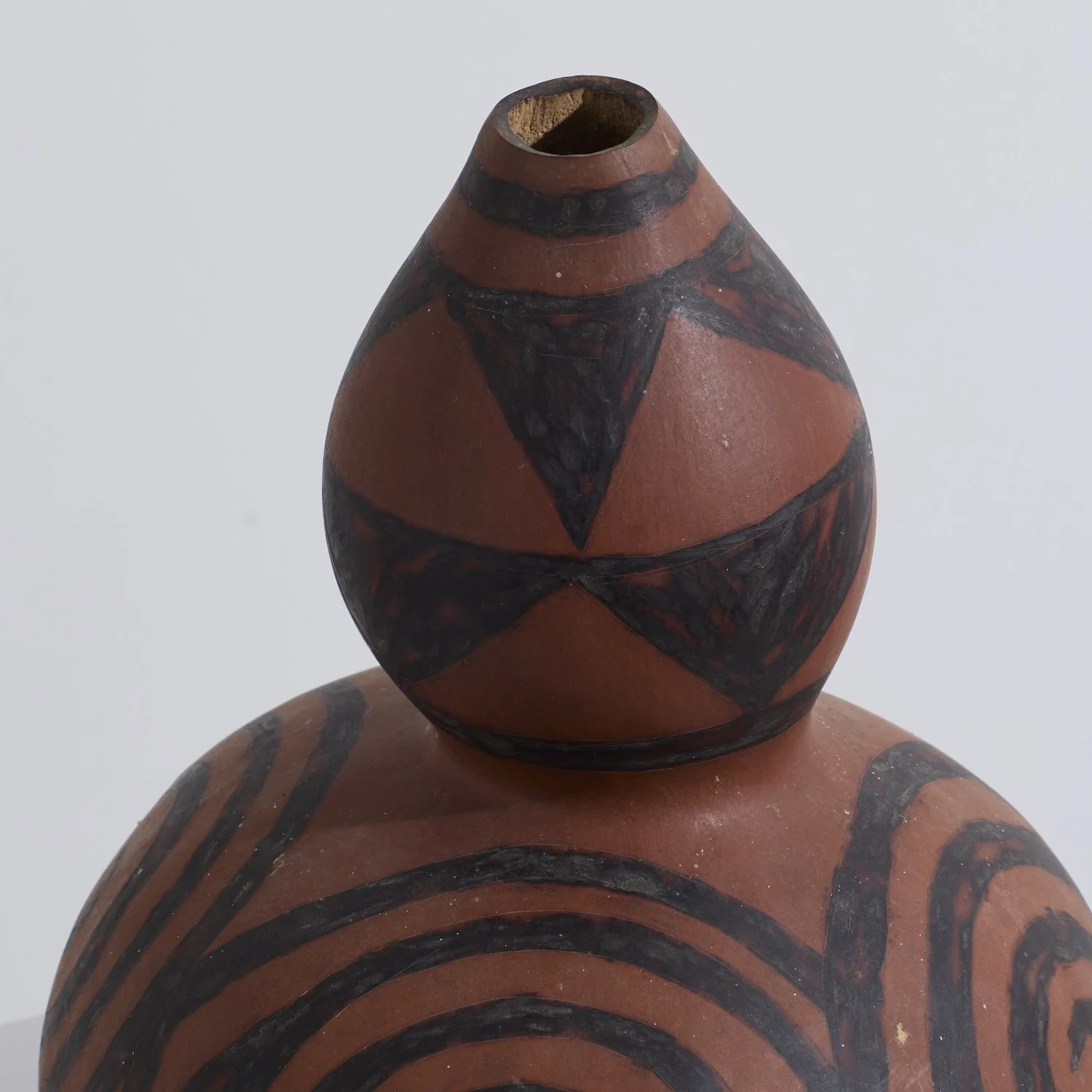 MAH_VASE089 D.jpeg