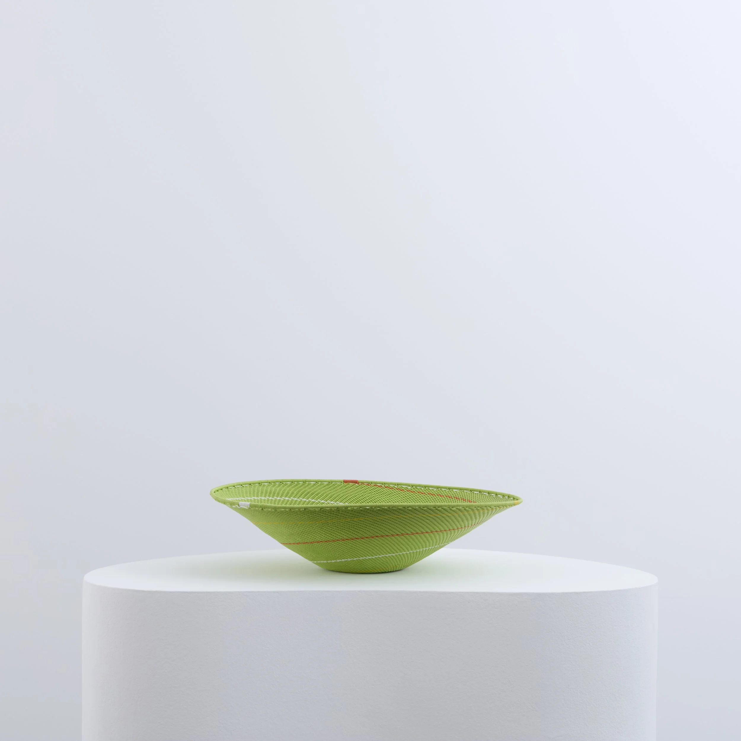 BOWL046_B.jpg