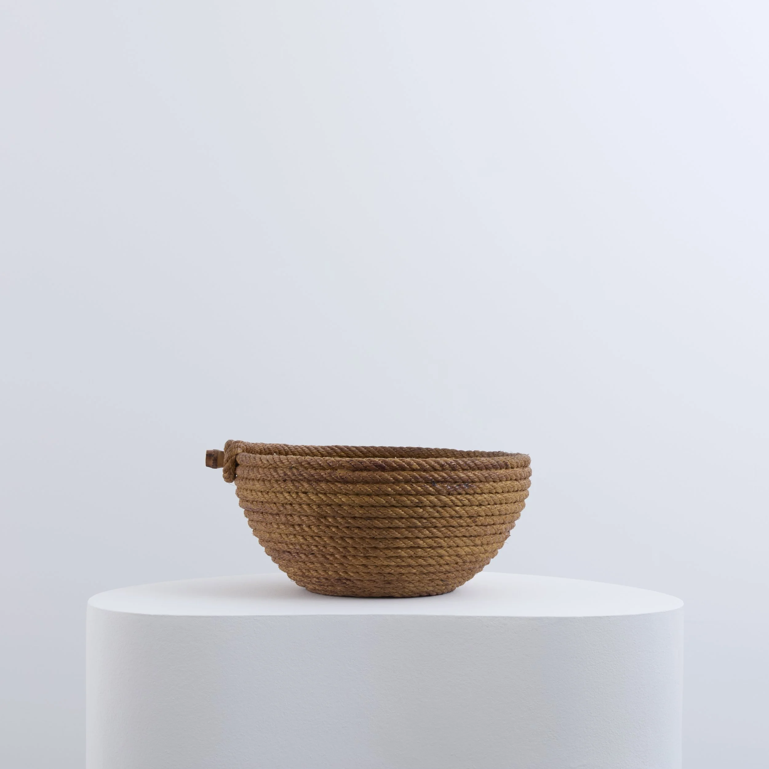 BOWL044_B.jpg