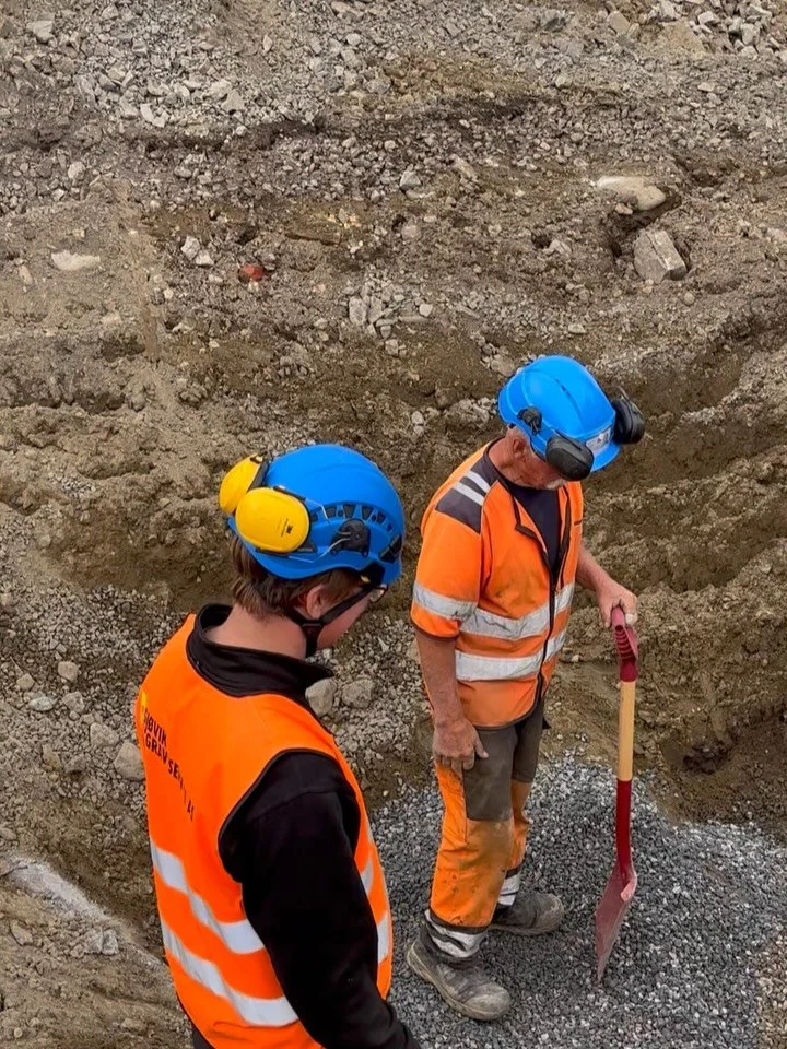 👷&zwj;♂️👷&zwj;♂️Sanering av vann- og avl&oslash;psnett i Hunnsvegen og Ludvig Skattums gate i Gj&oslash;vik. Omr&aring;det er tilkoblet offentlig felles avl&oslash;psnett i dag, og det skal legges separate ledninger for spillvann og overvann samt f