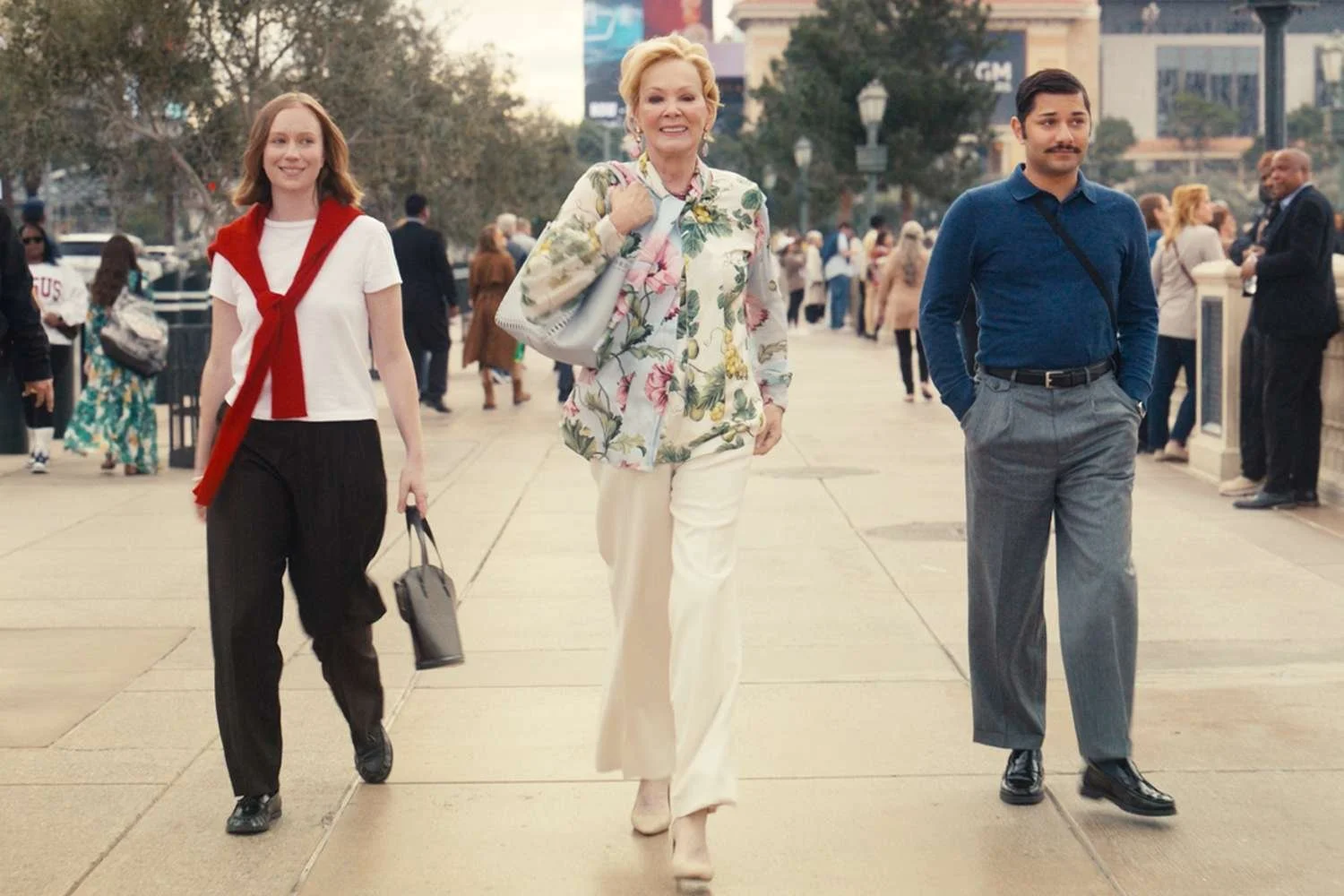hannah-einbinder-jean-smart-mark-indelicato-hacks-season-5040726-839068c4856542809845d585dc105c89.jpg