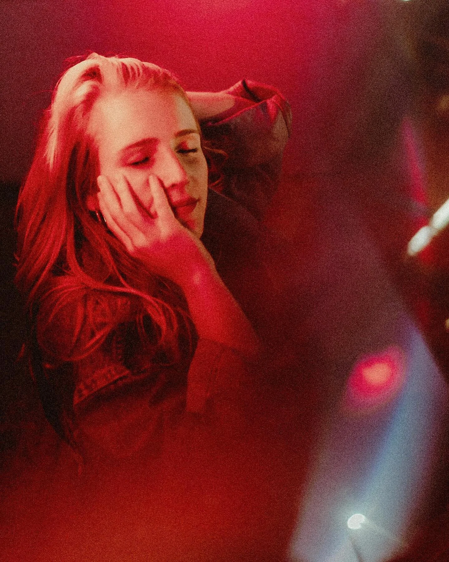 I am trying to be just so in the vibes these days 〰️
.
.
.
.
.
.
.
.
.
.
#shannoncoenphoto 
#atlantaphotographer 
#portraitphotographer 
#gaphotographer 
#georgiaphotographer
#georgiaportraitphotographer 
#portraitmood 
#atlantaportraitphotographer 
