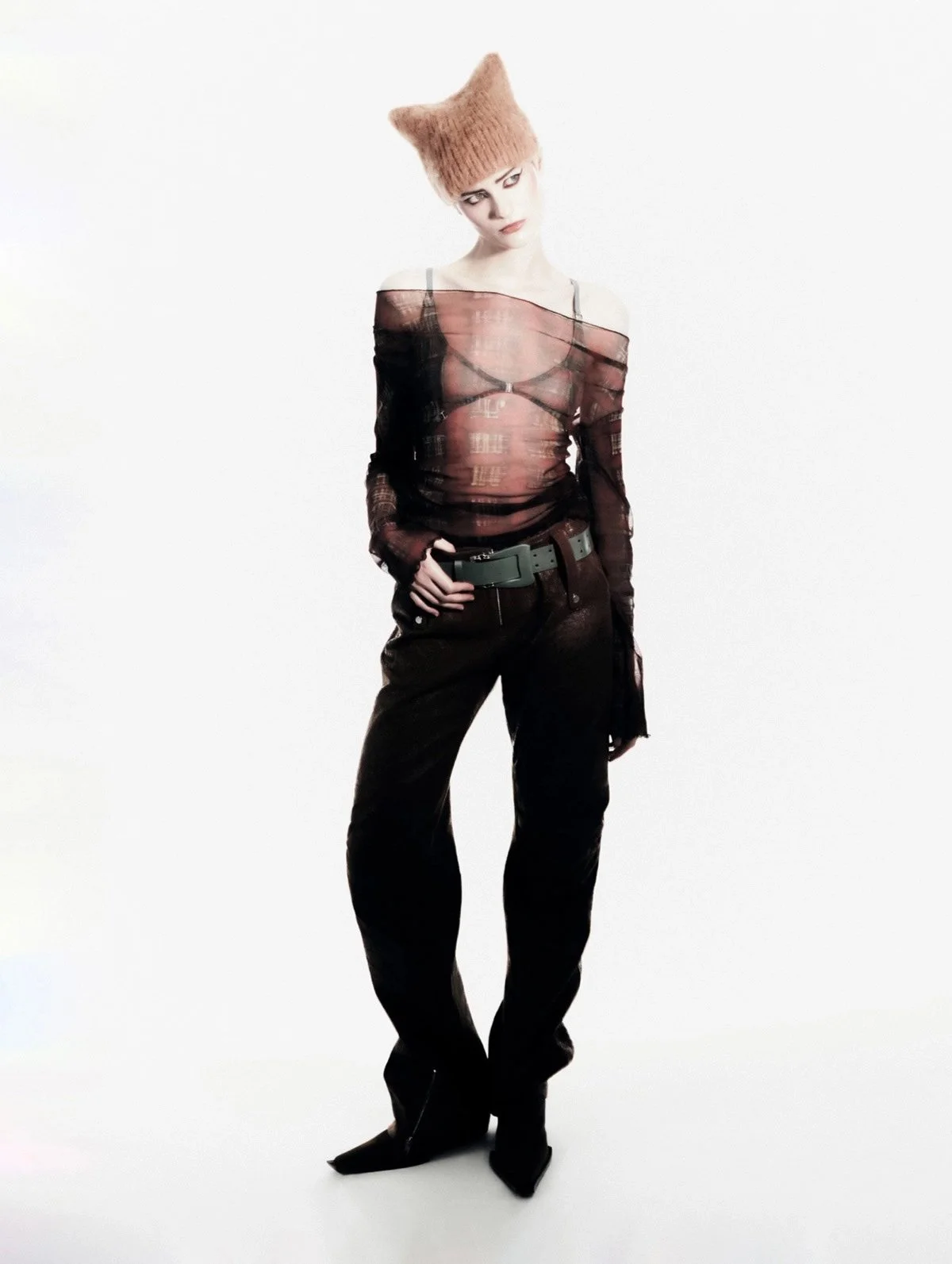 How-Soon-Is-Now-by-Meinke-Klein-for-Elle-UK-September-2022-2-1 copy.jpg
