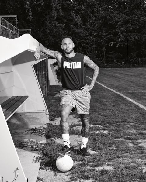 neymar-esquire-lucbraquet148186-1666273567.jpg