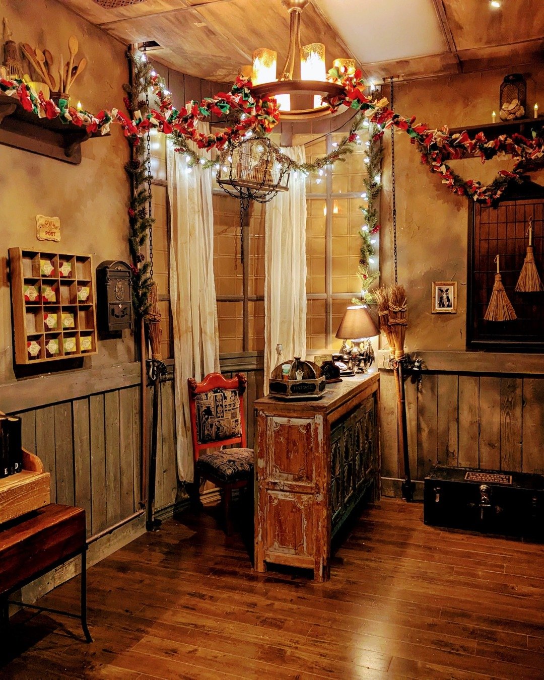 Too much shopping, not enough fun?
Press pause on the holiday chaos and step into a private escape room&mdash;a screen-free adventure the whole family can enjoy 🎄🔐

#EscapeTheMadness
#HolidayFun
#FamilyActivitiesToronto
#TorontoFamily
#ThingsToDoIn