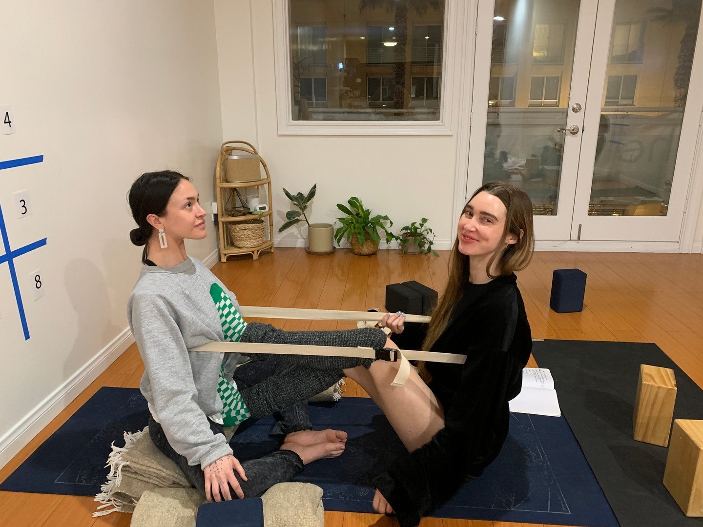 🚨 New teacher alert! 🚨 Nicole has been assisting in our Restorative Classes and now you can take her class TONIGHT at 6pm and every Tuesday at 7:30pm starting next week. 👏🏼 Welcome to the team @nikkibot 

#katonahyoga #playhousevillage #restorati