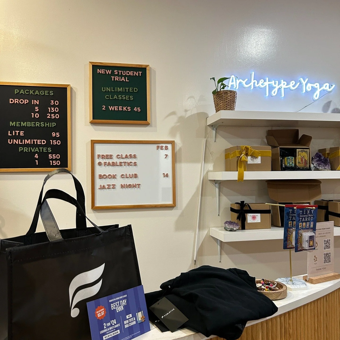 🚨 4 spots remain for Archetype Moves @fabletics Santa Anita Mall

Get your body moving AND get some discounts only available this Saturday in store.

🕺Archetype Moves is a cardio dance class for you to move freely, take up space and express yoursel