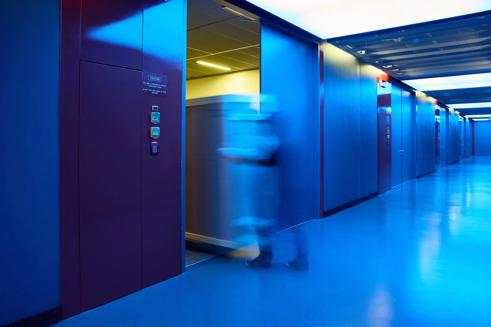 Contact 2 — Fine Art Logistics