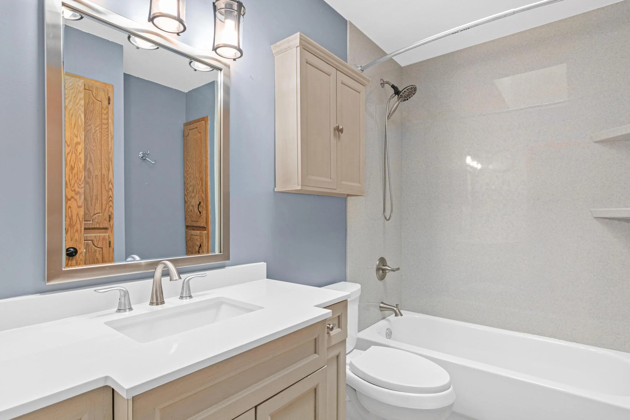 Bathroom remodel using onyx shower panels