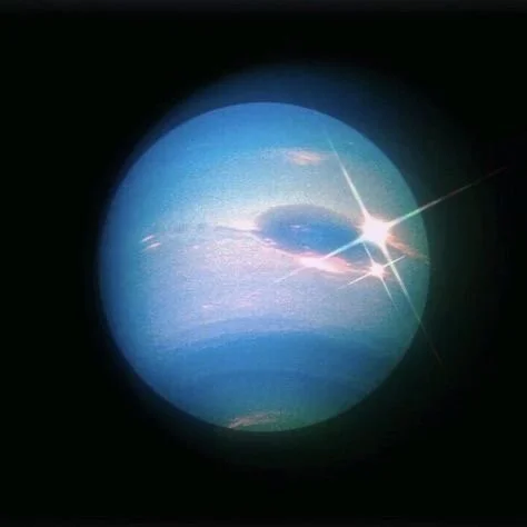 The War for Your Attention: Uranus in Gemini (April 25, 2026 – May 22, 2033)