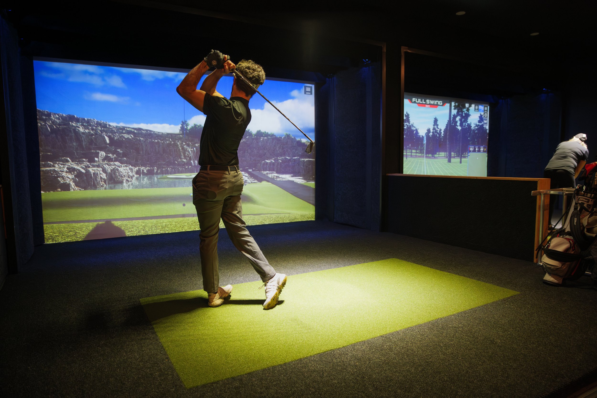 Long Beach Golf Simulator -20.jpg