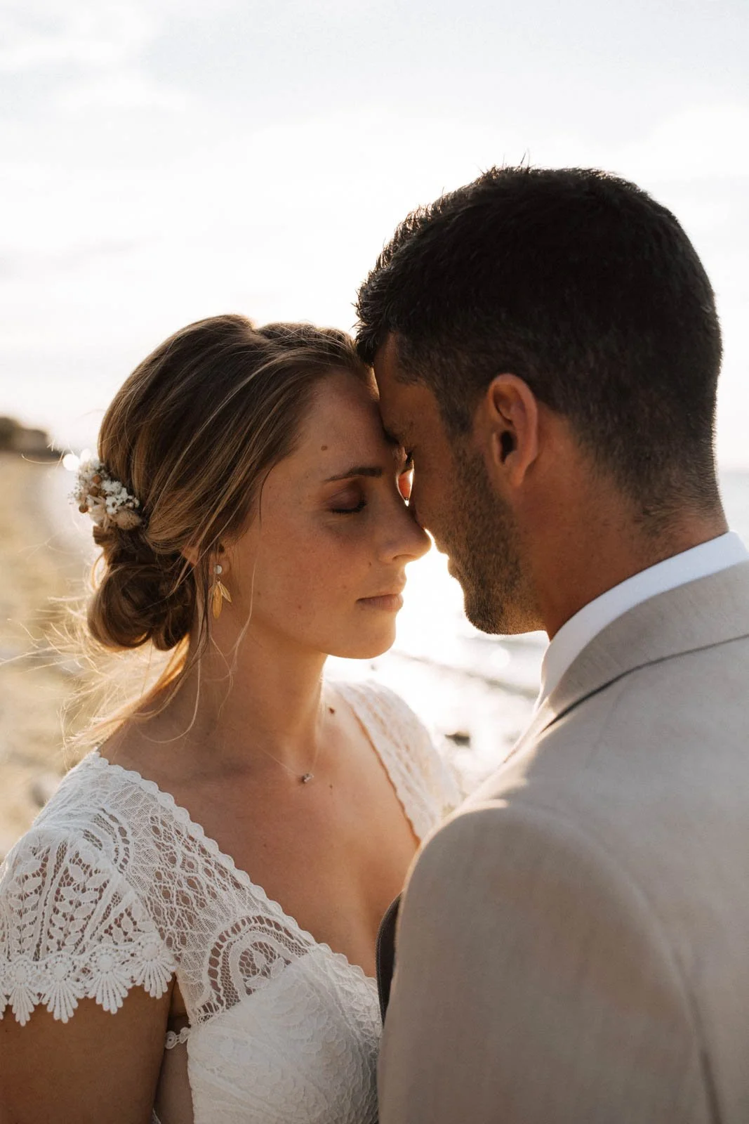 marylise-bridal-dress--nicolas-bellon-ile-de-re-photographe-mariage-storytelling-021.jpg