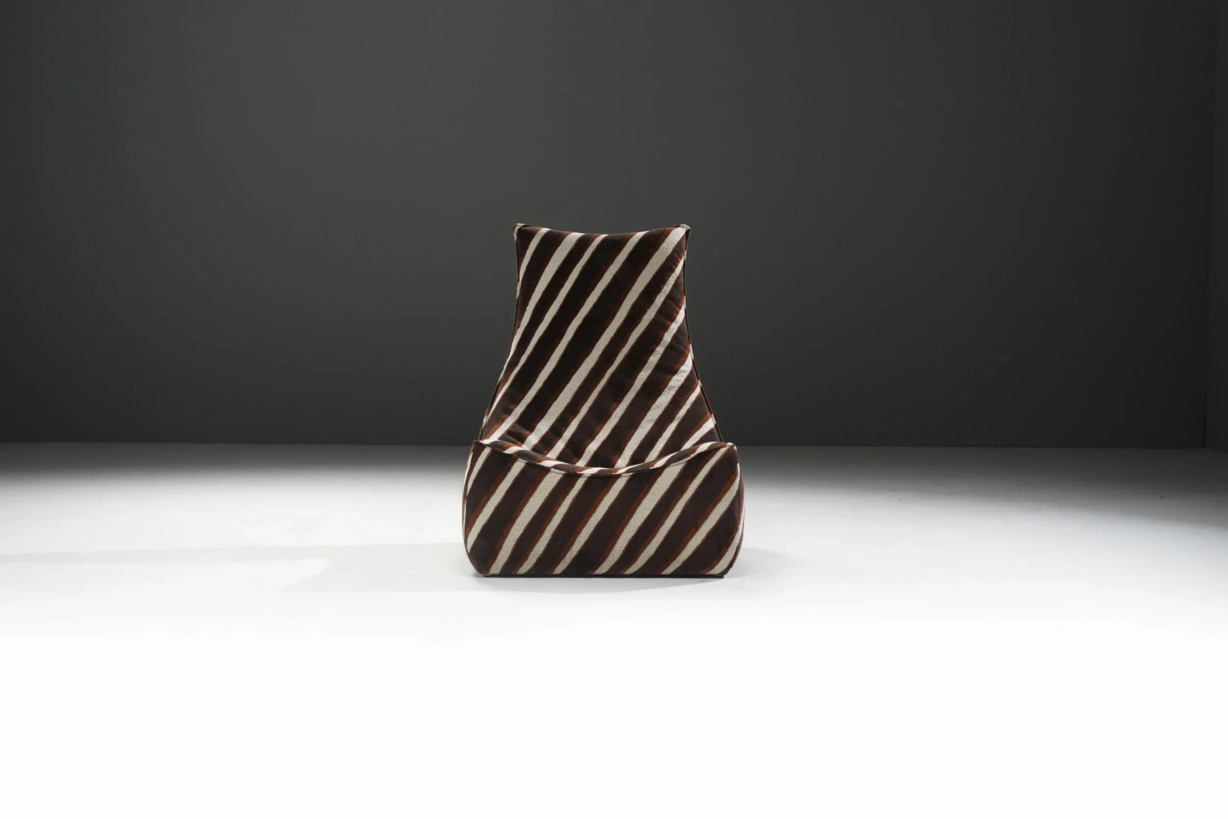 4+gerard+van+den+berg+the+rock+lounge+chair+fireside+sofa+chair+new+fabric+dieter+vander+van+der+velpen+aera+lab+aeralab+bart+albrecht+vintage+design+furniture+belgium+dendermonde+1stdibs+.jpg.webp