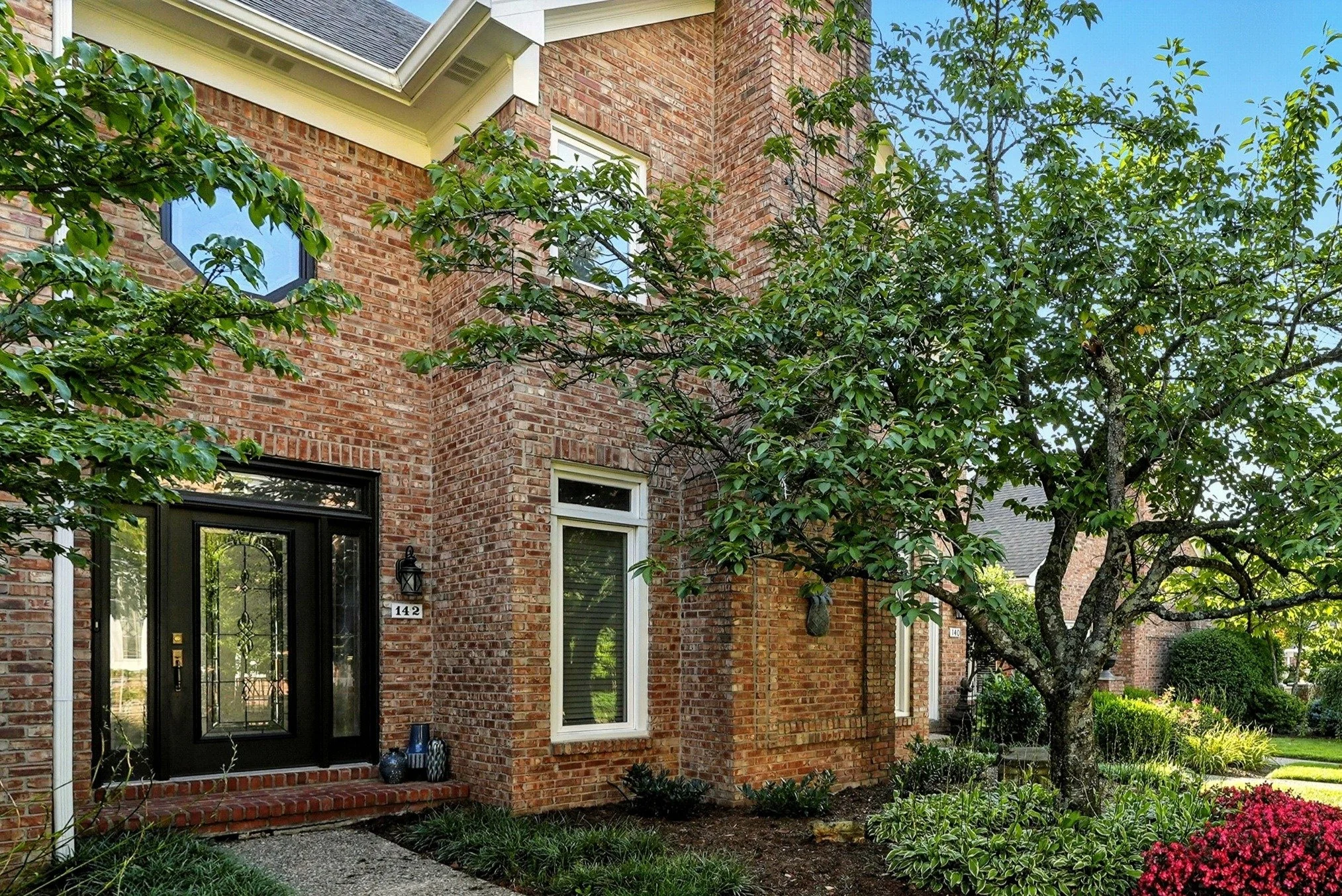 JUST LISTED 🌟

📍142 Promenade Ct, Louisville, KY 40223
🛏️ 2 Beds | 🛁 3 Baths | 📐2,061 Sqft | 💰 $399,950

Welcome to 142 Promenade Court &mdash; a fully renovated townhome in one of Louisville&rsquo;s most desirable areas! 🏡 This 2-bed, 2.5-bat