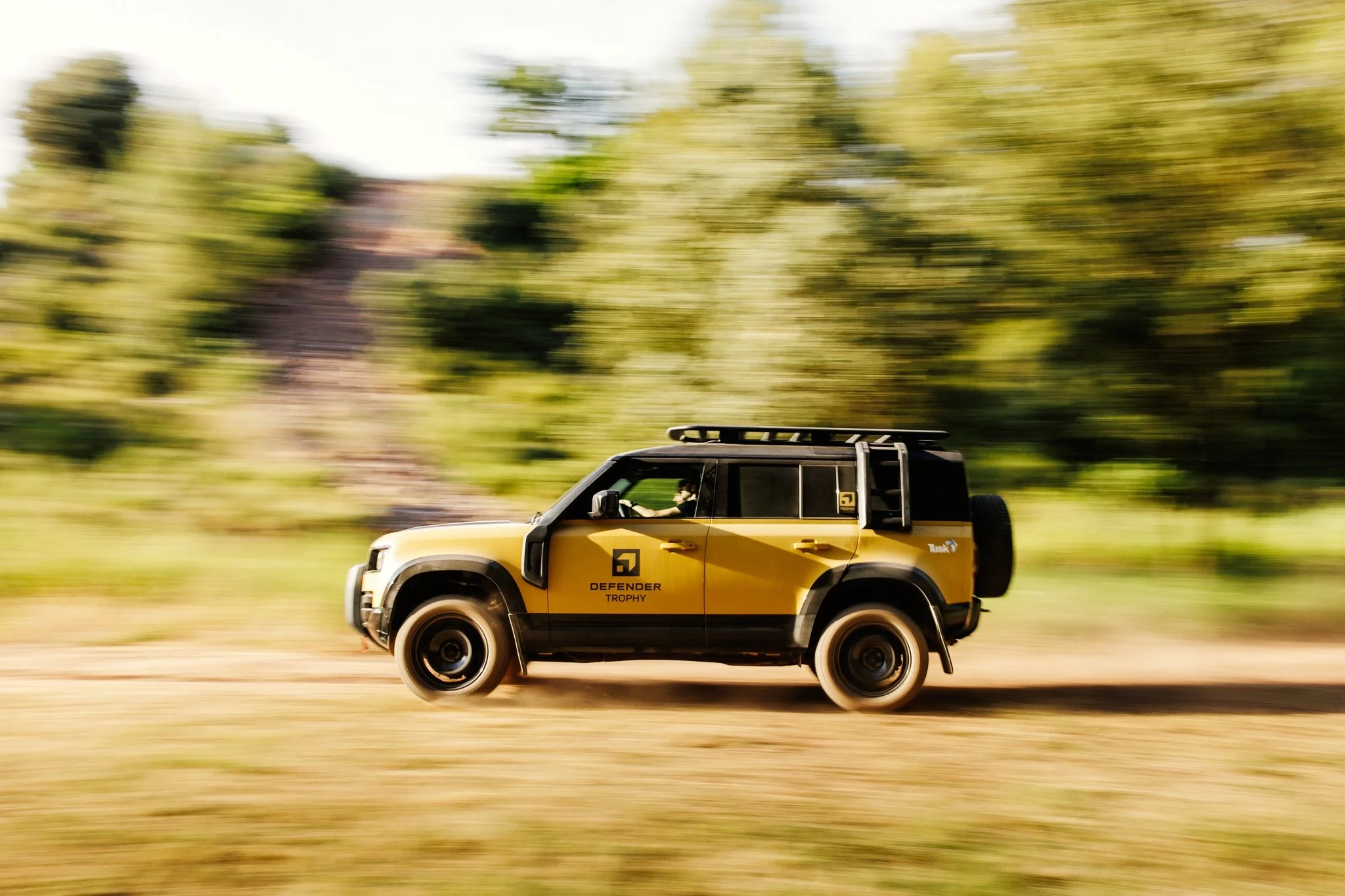 417_Defender Trophy Sels_Europe_R5.jpg