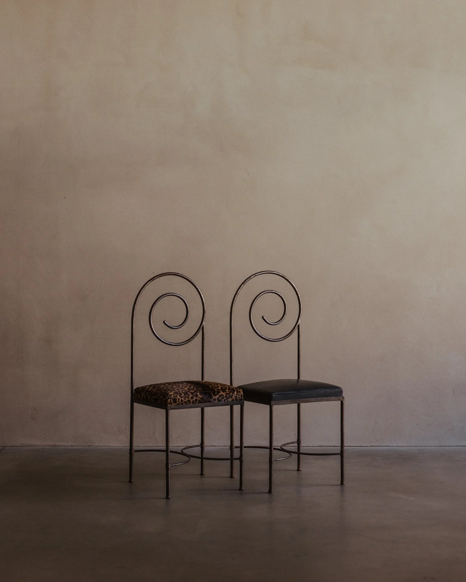 Postmodern Luigi Serafini Suspiral chair with leopard-print seat