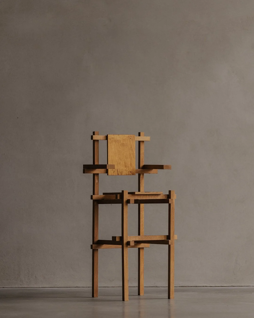 children's chair in the manner of Gerrit Thomas Rietveld made of wood