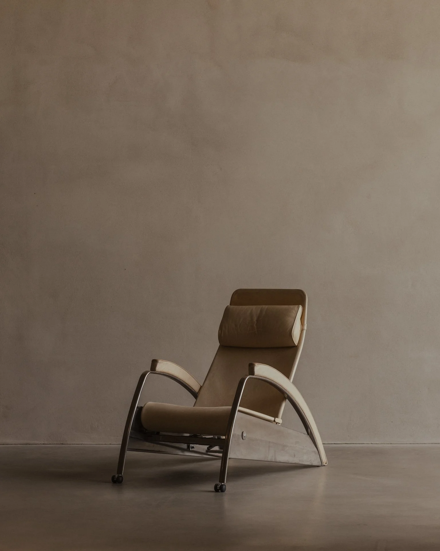 Bicci_de_Medici_Grand_Repos_Tecta_Jean_Prouvé